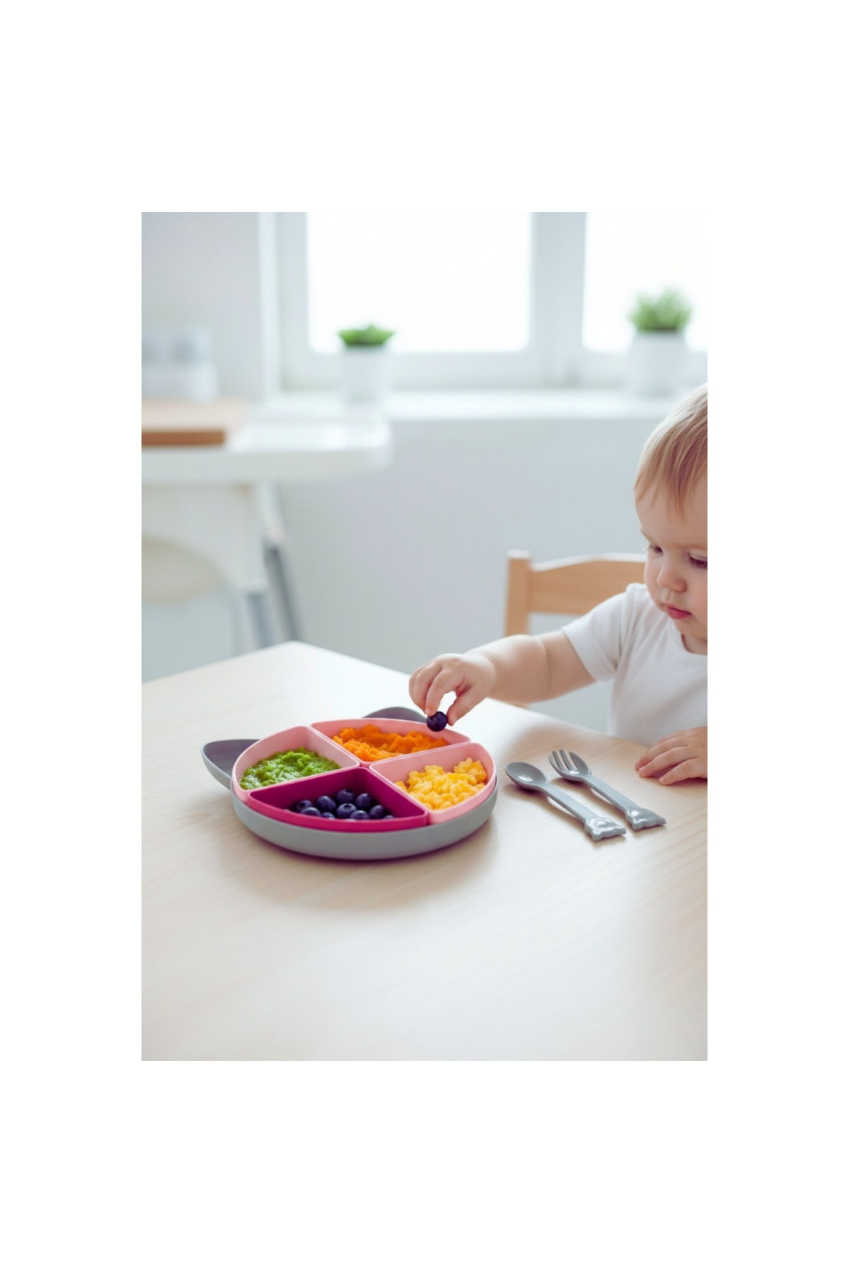 Hesaplı Kasa Kitty 4 Bölmeli Bebek Mama Tabağı + Kaşık Çatal Seti fotoğrafı 3 (önizleme)