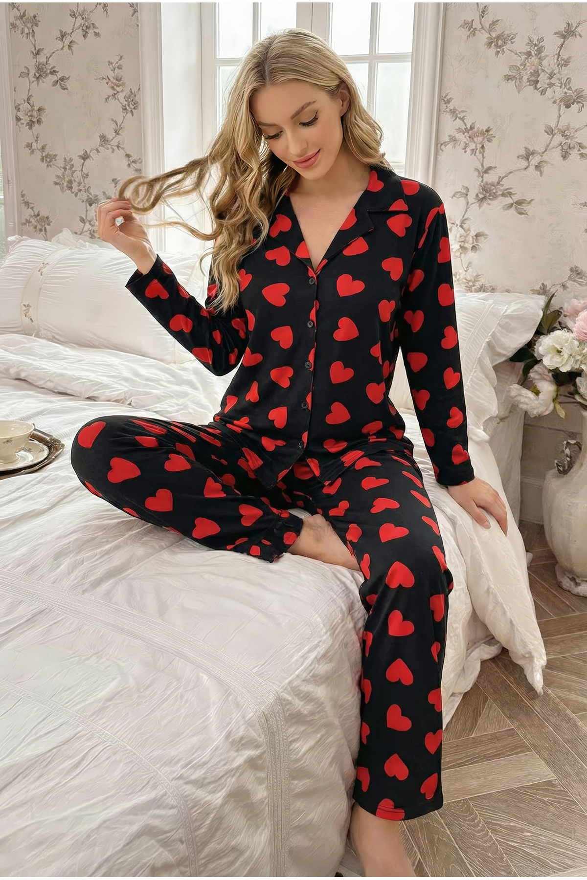 MİSSLALE Σετ γυναικείας πιτζάμας με μακριά μανίκια και μοτίβο καρδιάς με κουμ...