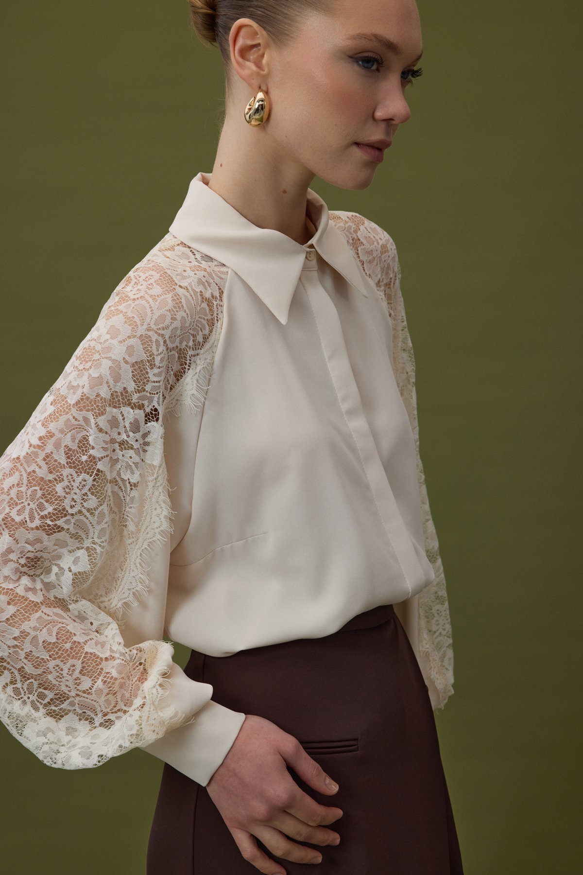 Sateen  Kolları Dantel Detaylı Gömlek - Bej - Görsel 2