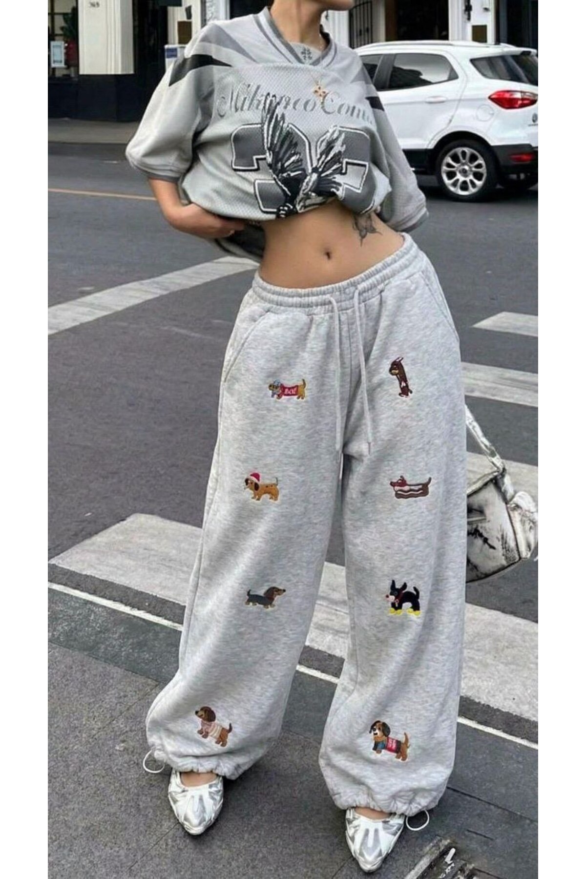 By Ezgi Kılıç  Tasarım Figür Baskılı Premium Jogger Eşofman - Görsel 2