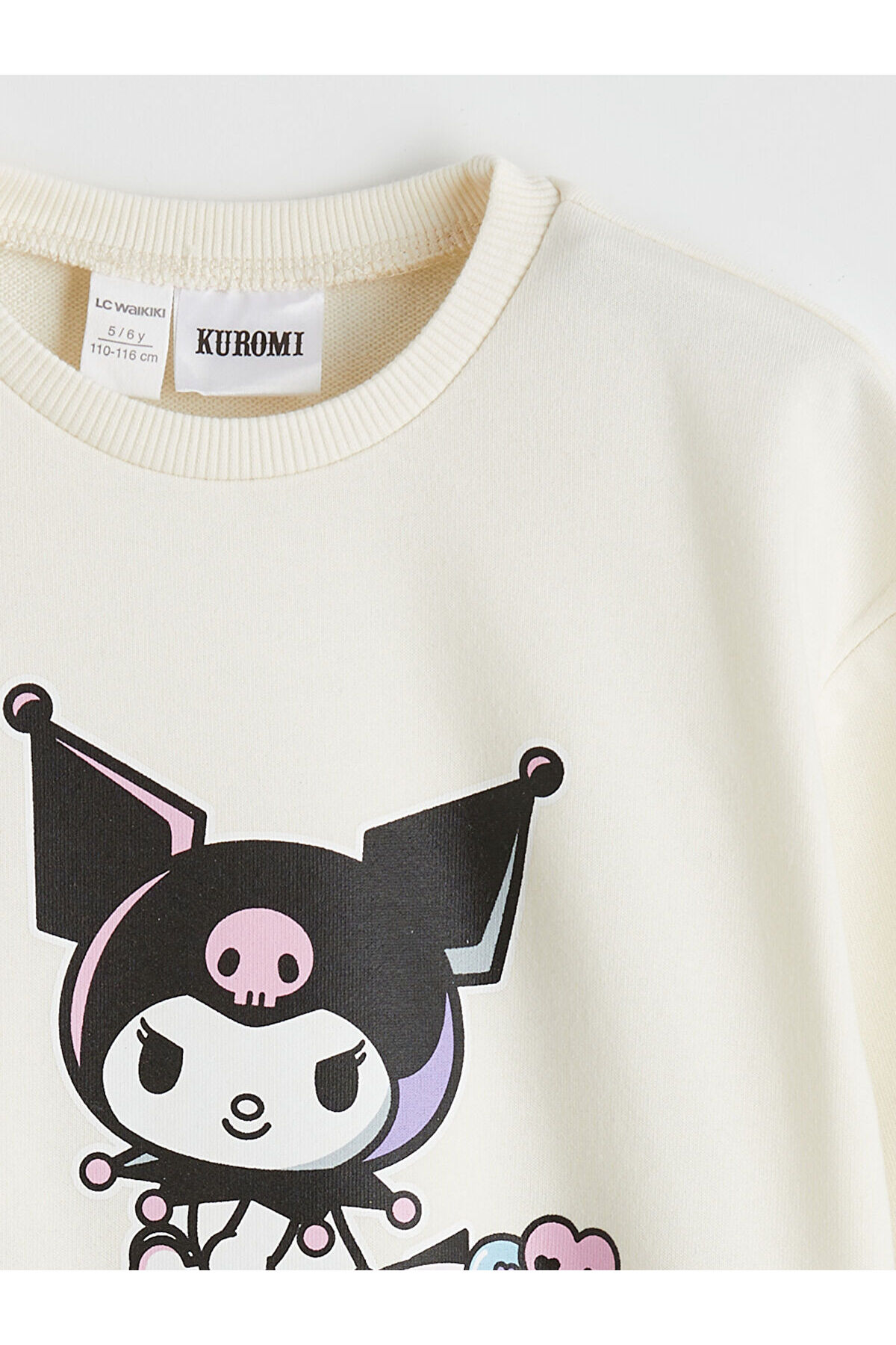 LC Waikiki Elsiva Collection Ekru Bisiklet Yaka Kuromi Baskılı Kız Çocuk Sweatshirt fotoğrafı 3 (önizleme)