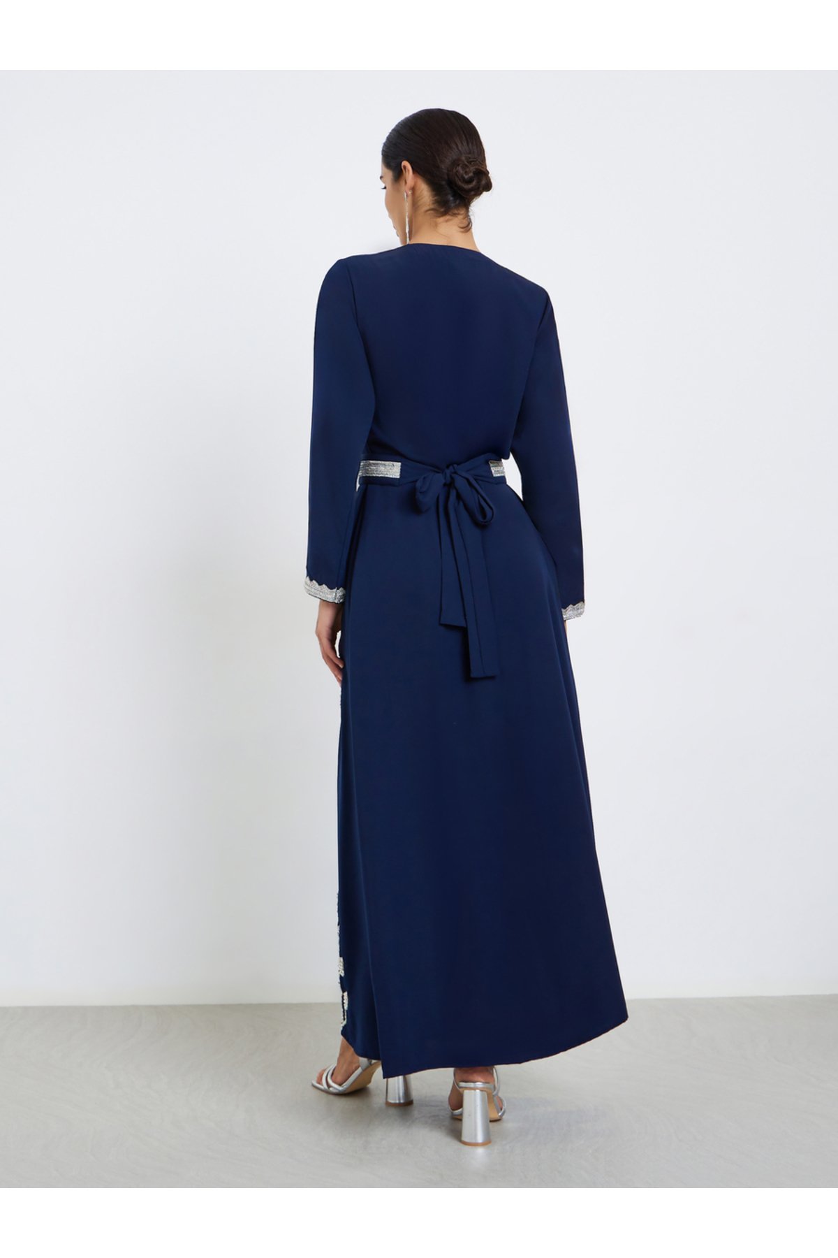 جلابيات نسائية مزينة حزام ربط