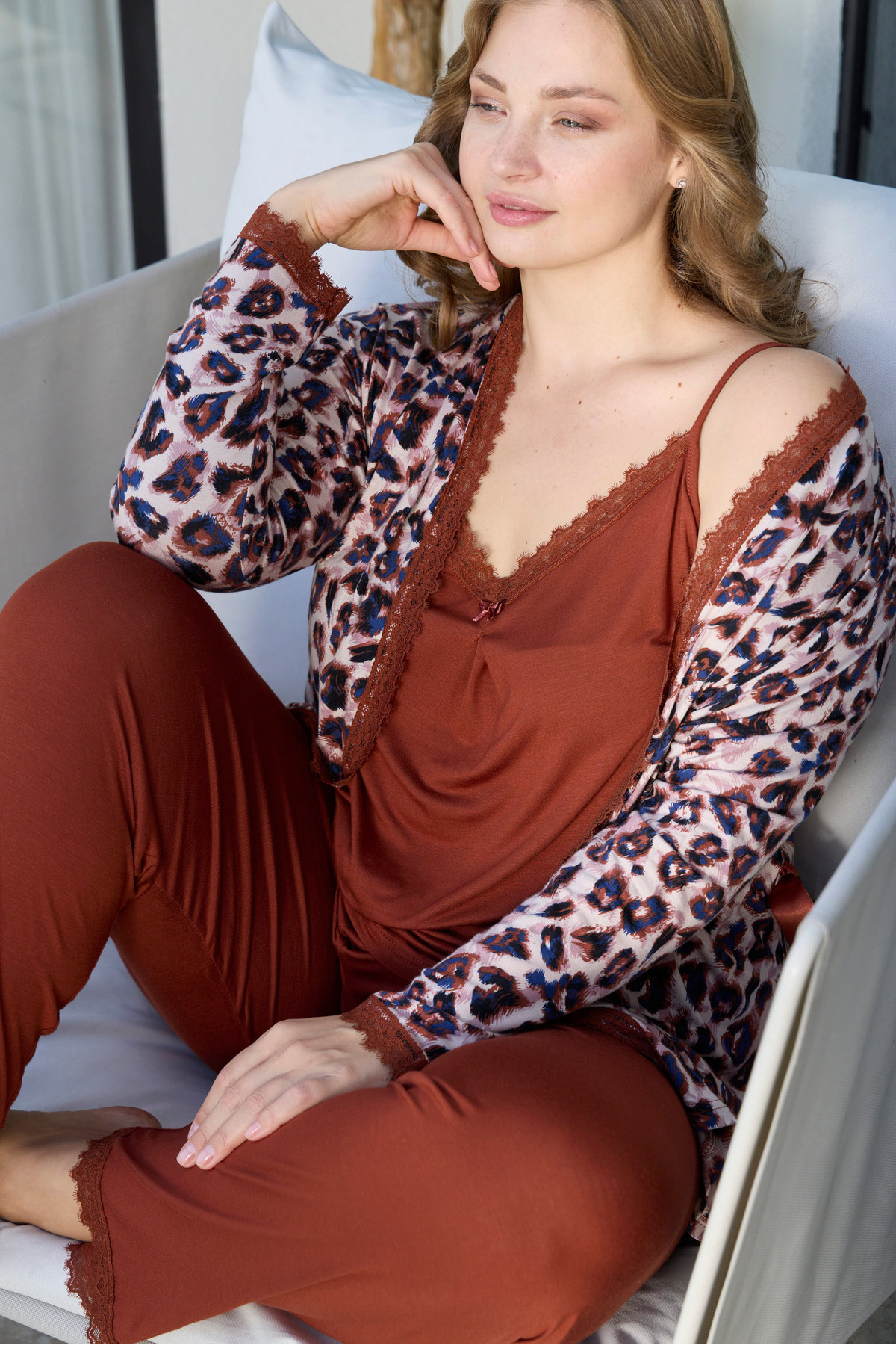 Tile Ring Viscose 3-Piece Pattern Plus Size Dressing Gown Pajamas Set