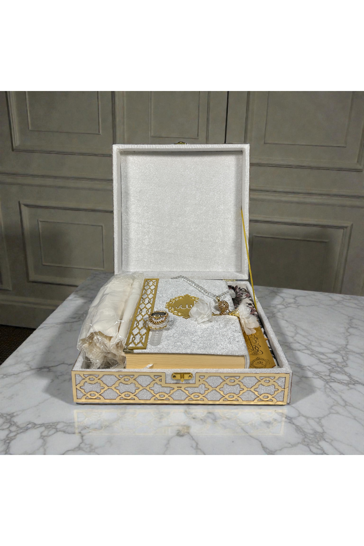 Dowry Islamic Gift Set with Special Design Box – Prayer Scarf Rosary Zikirmatik