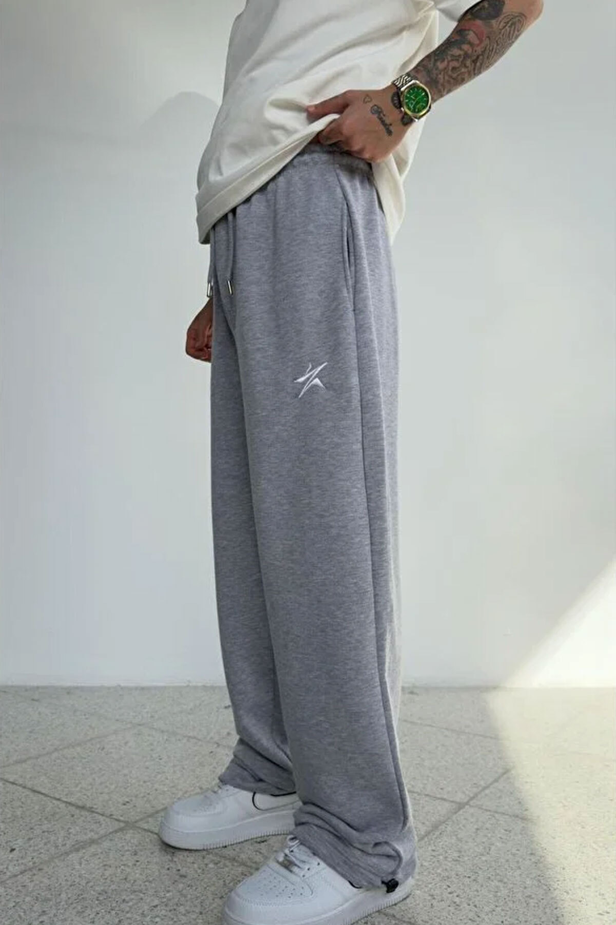 WEARTEX  Yıldız Baskılı Kışlık Kumaş Ayarlanabilir Paça Bol Eşofman Altı - Görsel 4