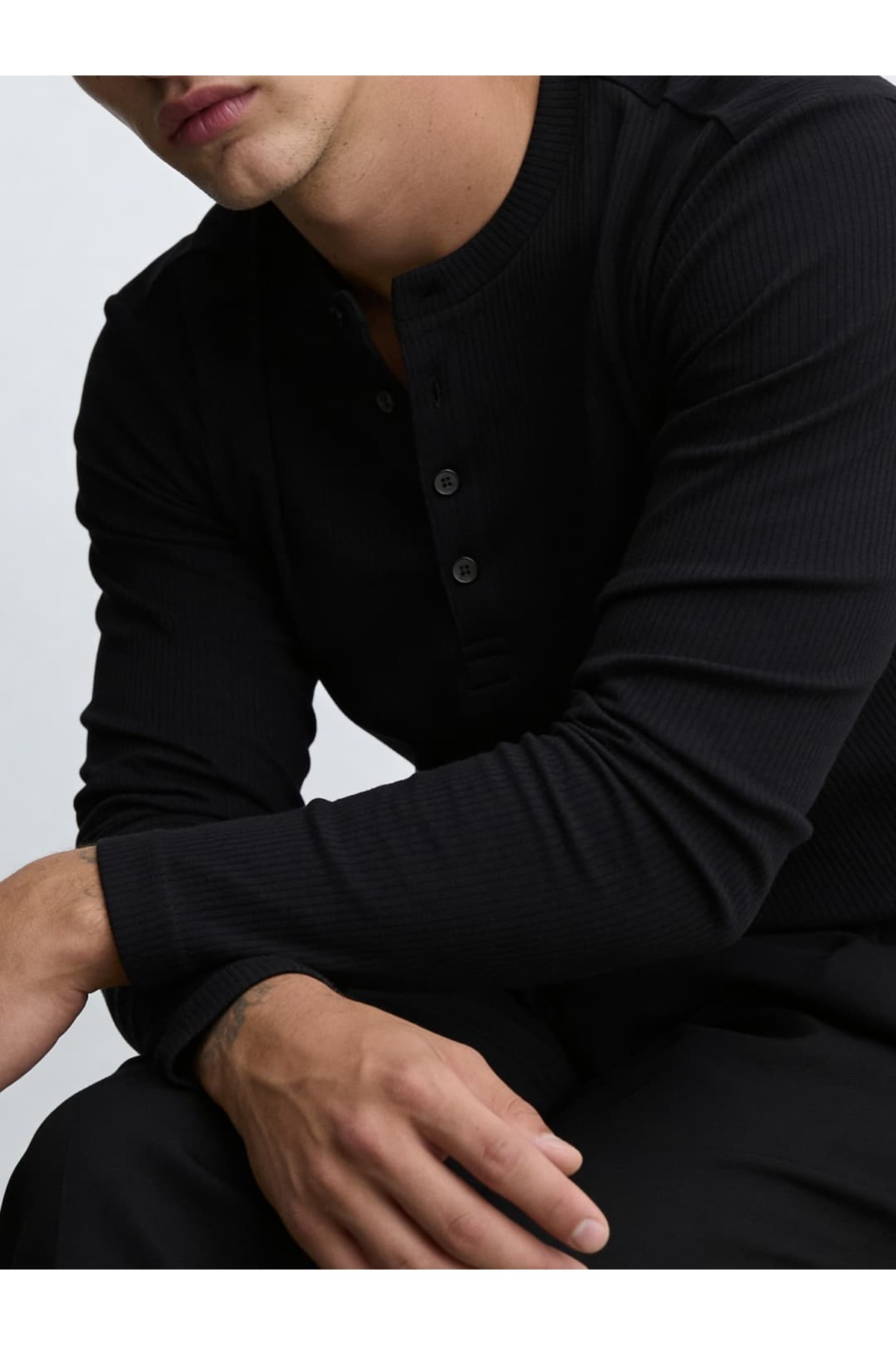 Atelier Old Money  Iconic Henley Siyah T-shirt SS7049 - Görsel 3