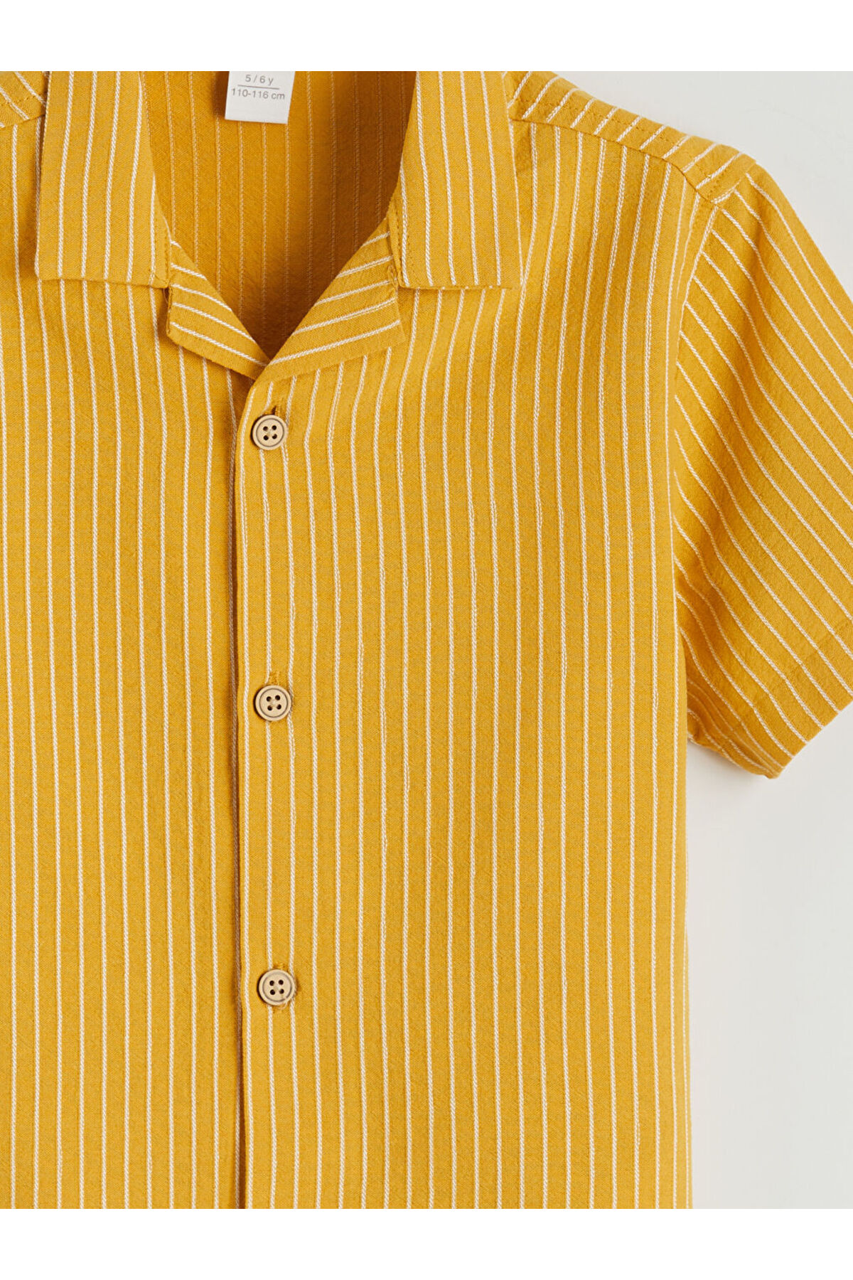 LC Waikiki Sarı Resort Yaka Çizgili Kısa Kollu Erkek Çocuk Gömlek fotoğrafı 3 (önizleme)