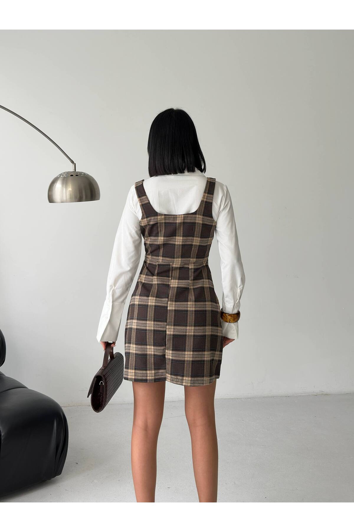 Robe courte à bretelles en tartan pour femme marron - Görsel 3