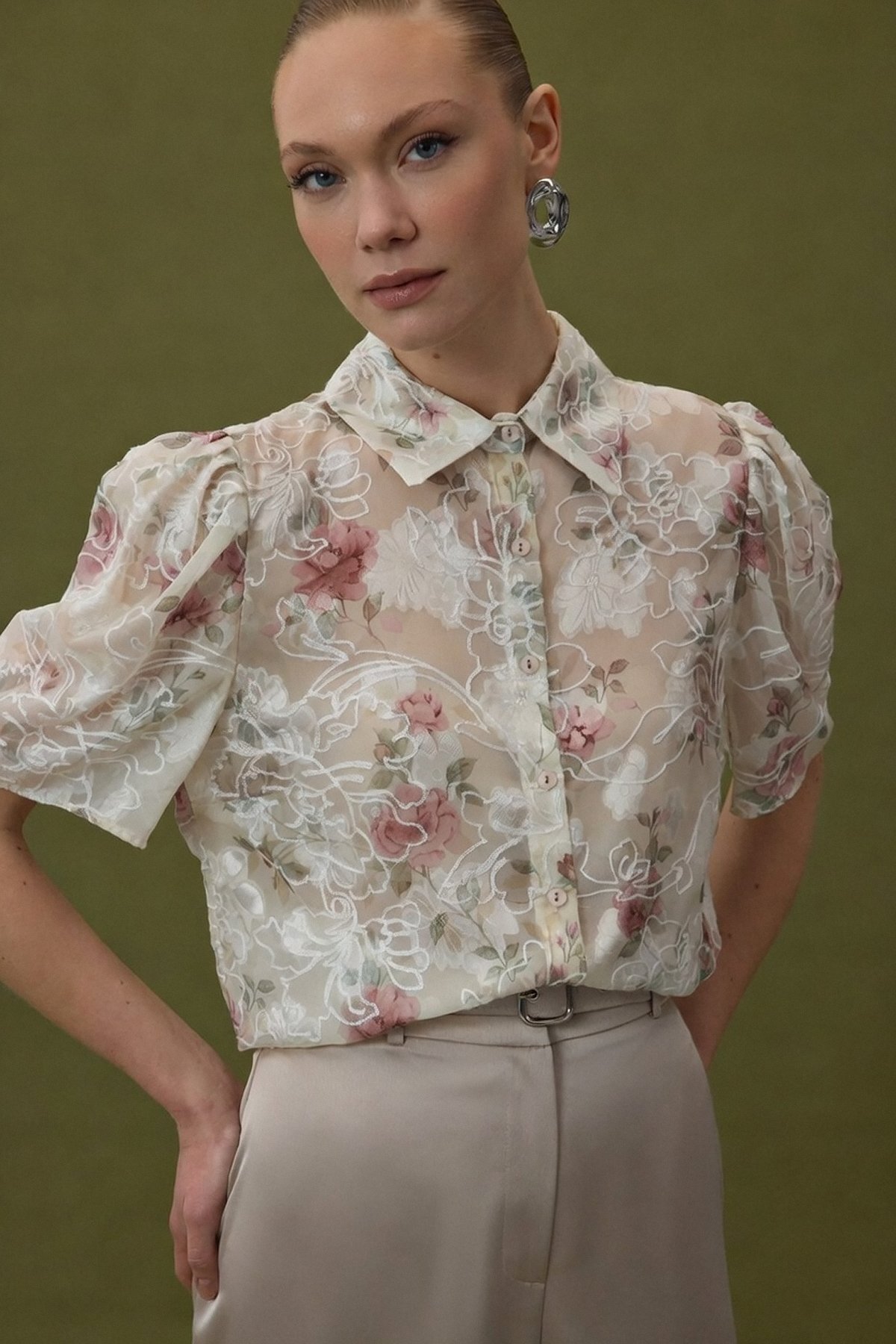 Sateen  Nakışlı Kısa Kollu Gömlek - Pudra - Görsel 4