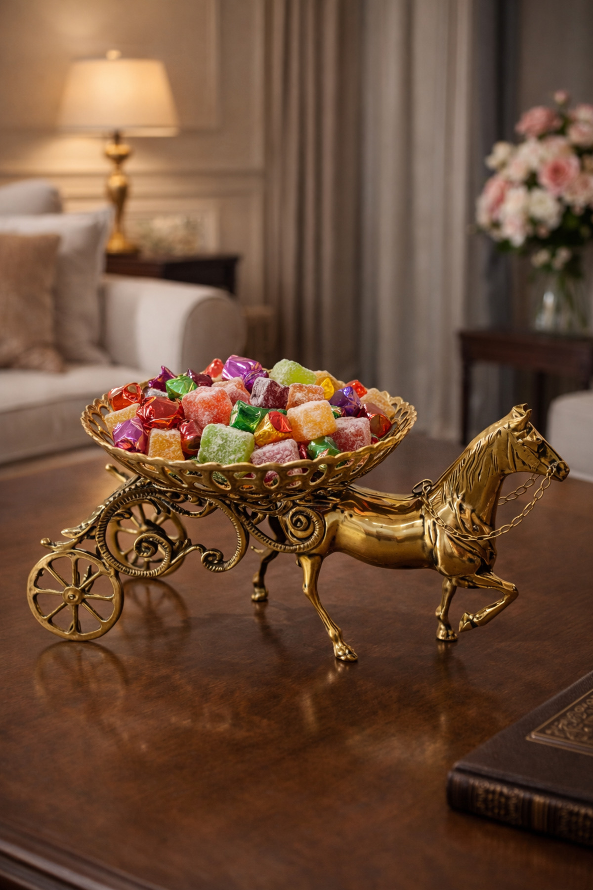 置物 Gold prestige House2Home El Yapımı Pirinç Döküm Sepetli At Arabası Sunumluk Ev