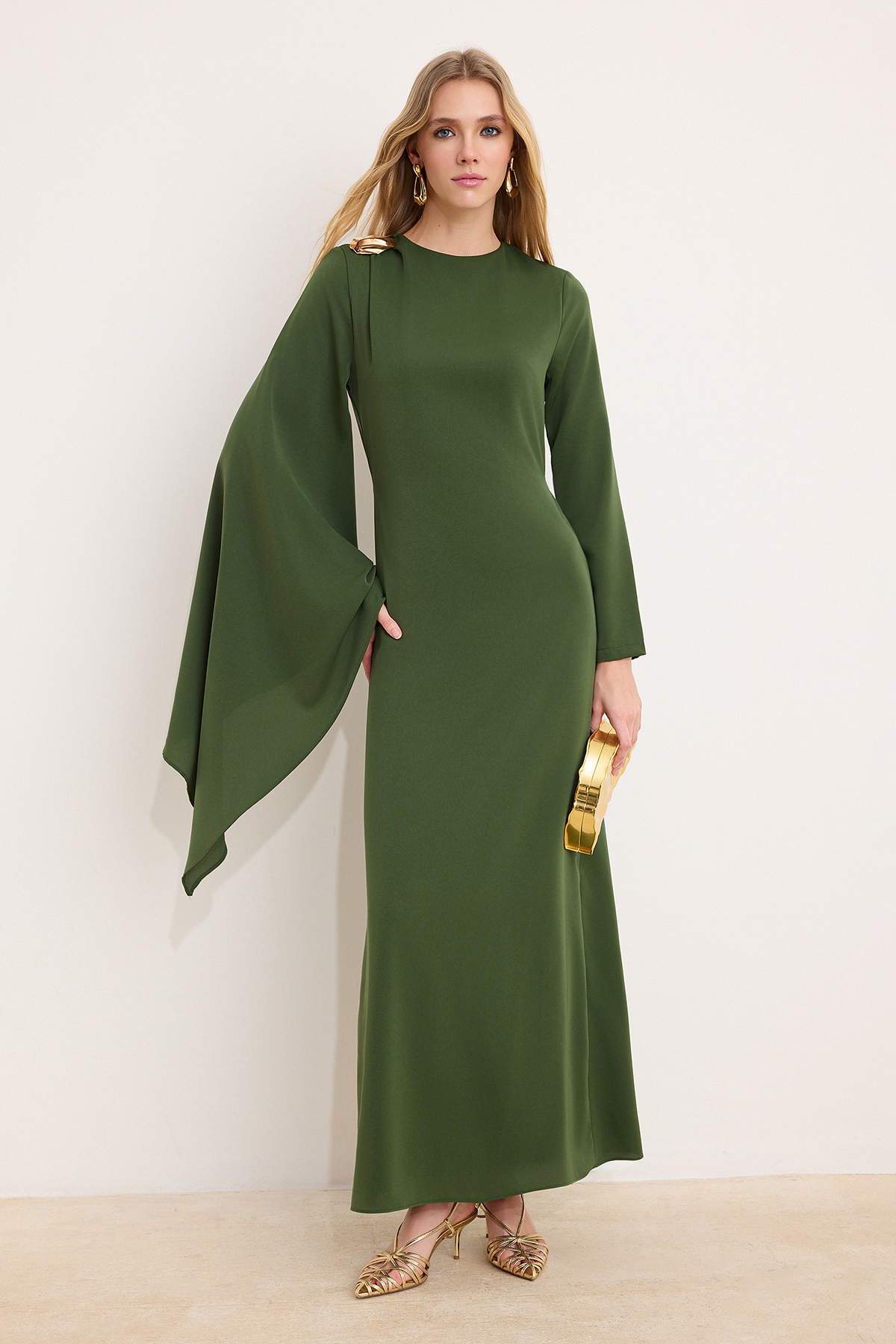 Trendyol Modest Haki Kol Detalizowana tkanina Tesettür Abiye TCTSS26DB00006