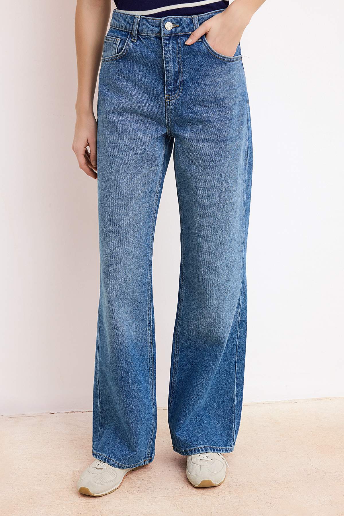 Trendyolmilla  Mavi Yüksek Bel %100 Pamuk Geniş Paça Wide Leg Jeans TWOSS26JE00130