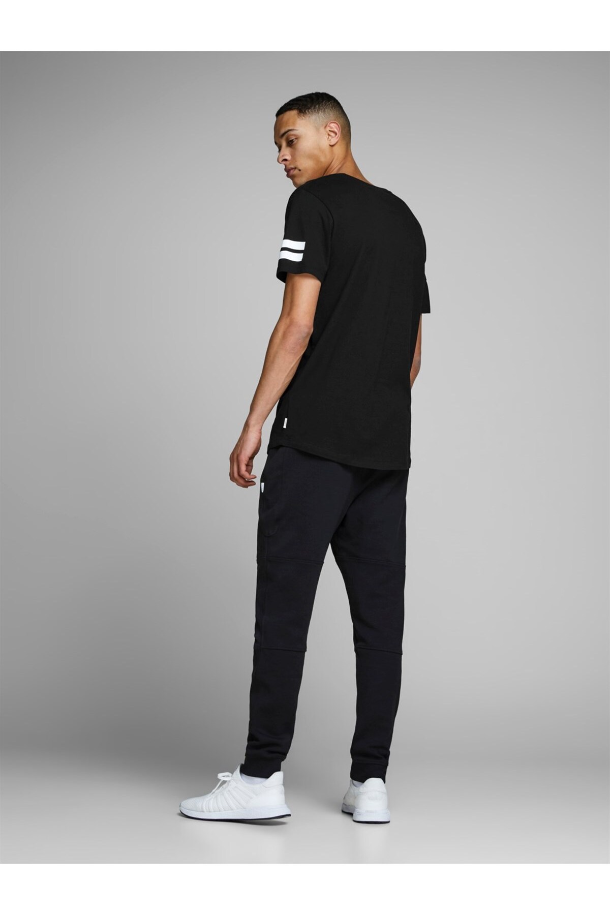 تیشرت مردانه راسته آستین کوتاه | جک اند جونز Jack & Jones 12116021 - تصویر 2