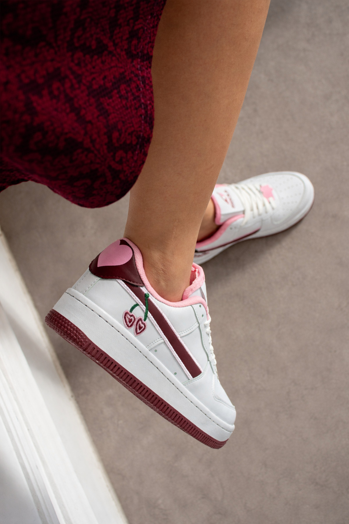 SEOUL SPORT SHOES  Cherry Love Air – Kiraz Nakışlı Beyaz Kadın Sneaker Spor Ayakkabı - Görsel 4