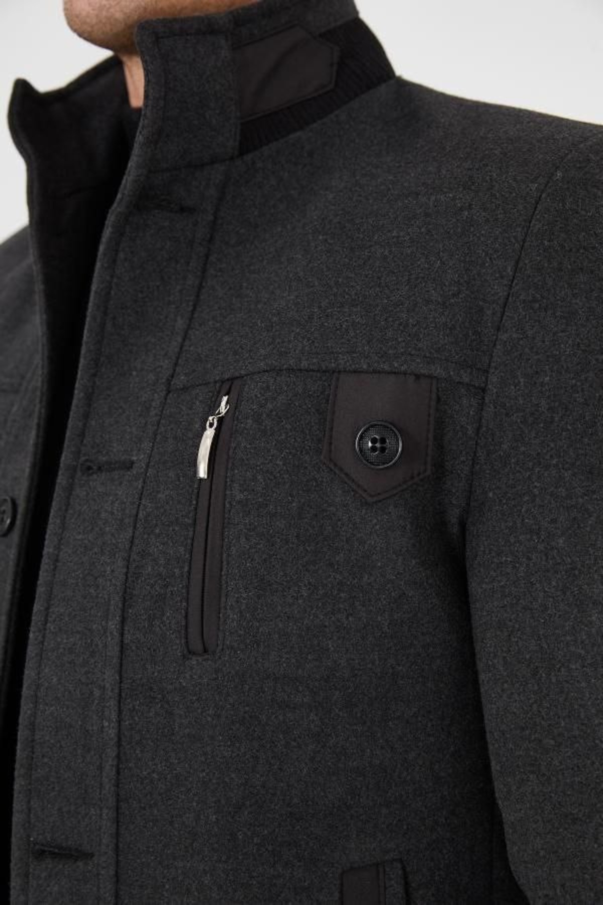 Genel Markalar  Ezel Dik Yaka Göğüs Düğmeli Slim fit Erkek Kaşe Kaban 432