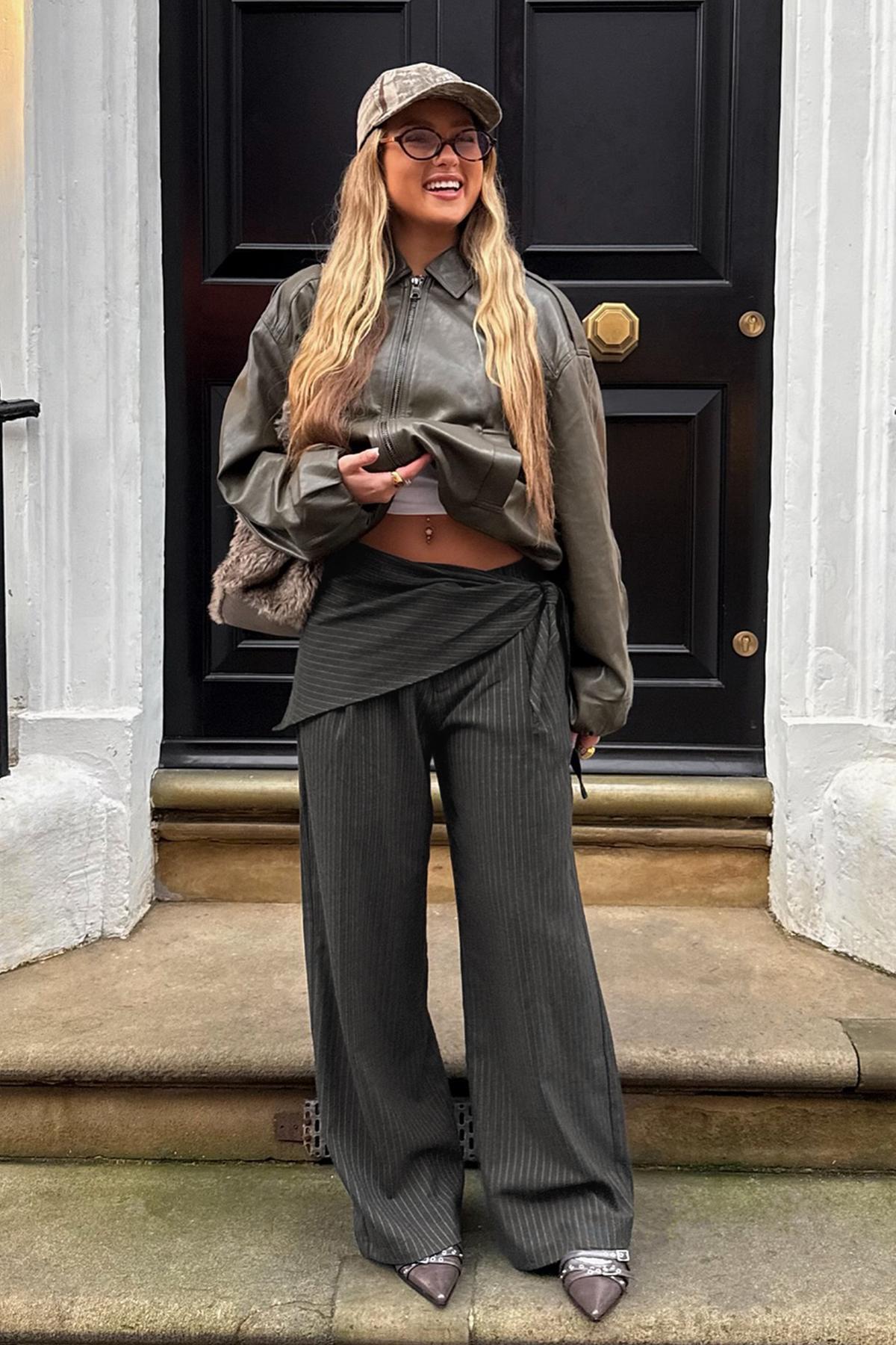 Tailored fit pants with scarf detail
