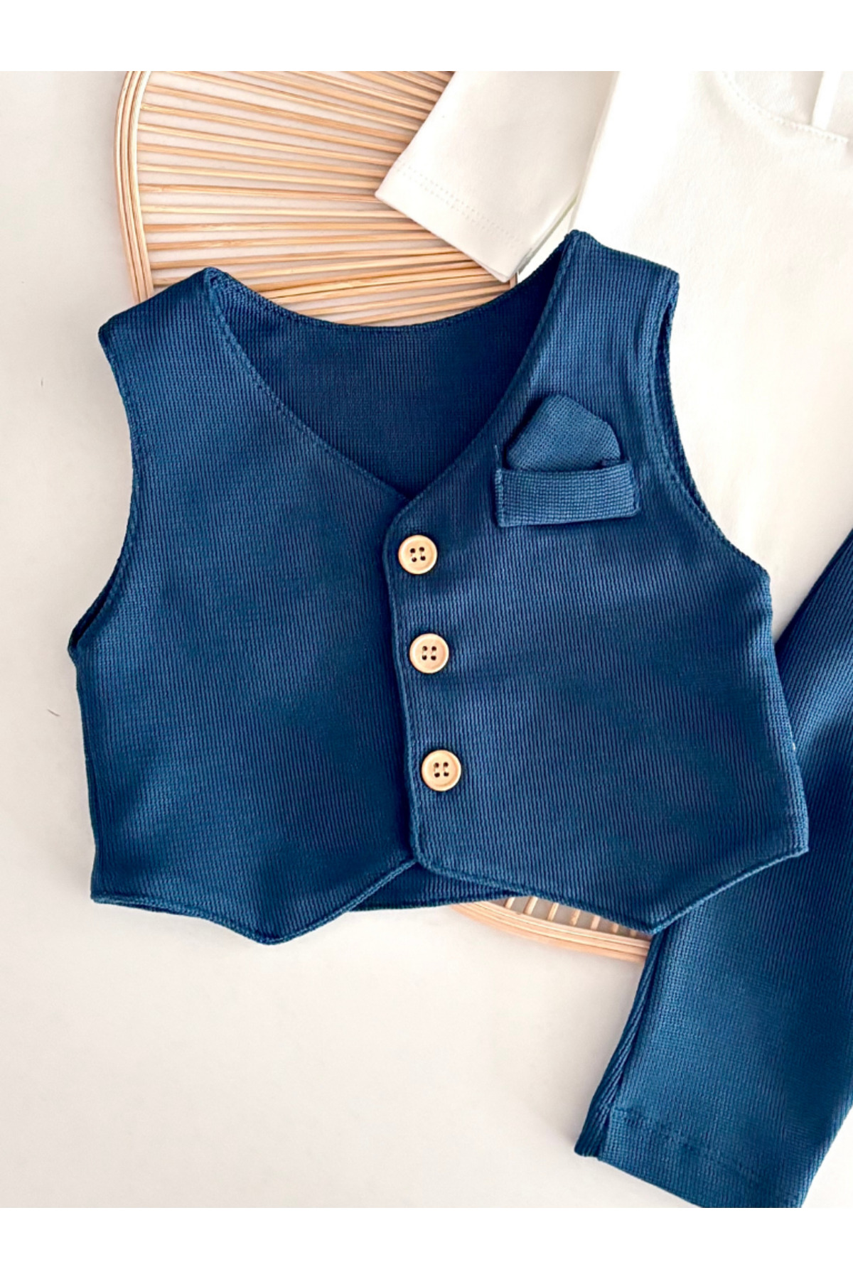 Jammybaby Adrian Smokin Yelek,Papyonlu Body ve Pantolon Erkek Bebek Yenidoğan Mevlüt Düğün Özel Gün Şık Takım fotoğrafı 4 (önizleme)