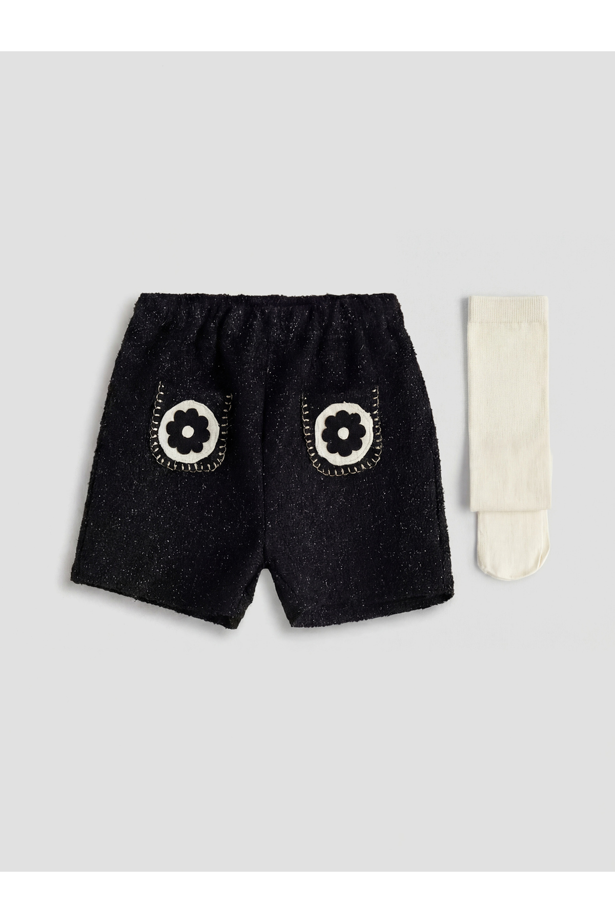LC Waikiki Elsiva Collection Bej Bebe Yaka Kız Çocuk Bluz Şort ve Külotlu Çorap fotoğrafı 5 (önizleme)