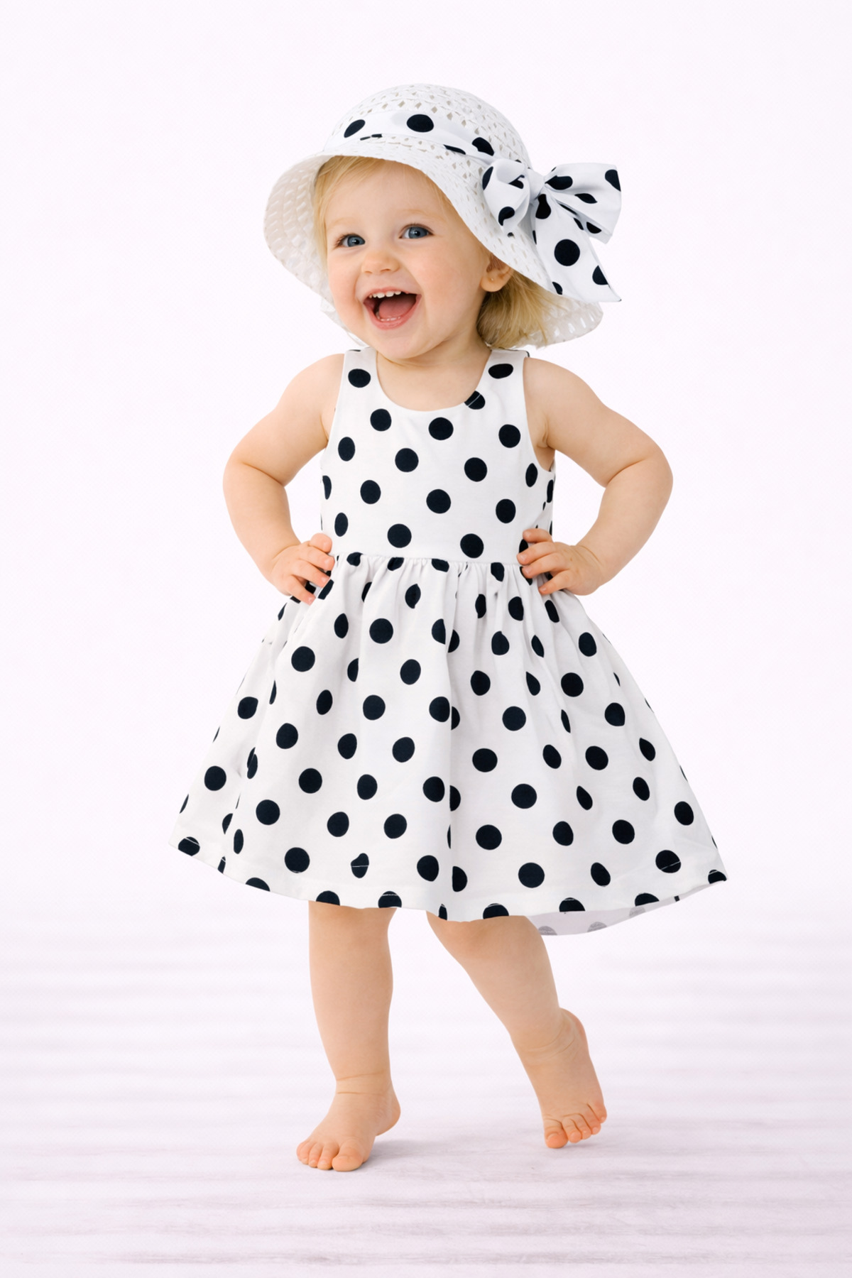 Chicsy Baby Tatlı Yazlık Kız Bebek Elbise Puantiye Desenli Şapkalı Elbise fotoğrafı 2 (önizleme)