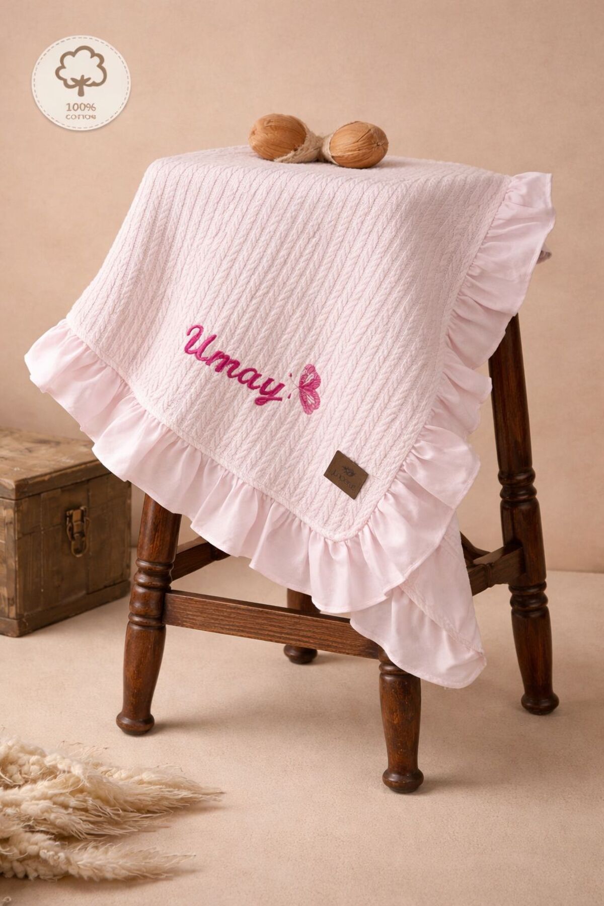 JUNİPERUS Kişiye Özel Nakışlı İsimli Fırfırlı Ekru Bebek Pikesi & Battaniye Oeko-Tex Sertifikalı %100 Pamuk fotoğrafı 4 (önizleme)