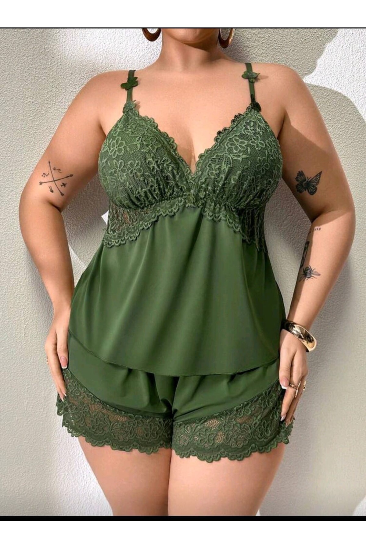 Wesby  Büyük Beden Dantel Dekolteli Yüksek Bel Şort Bluz Takım - Görsel 2
