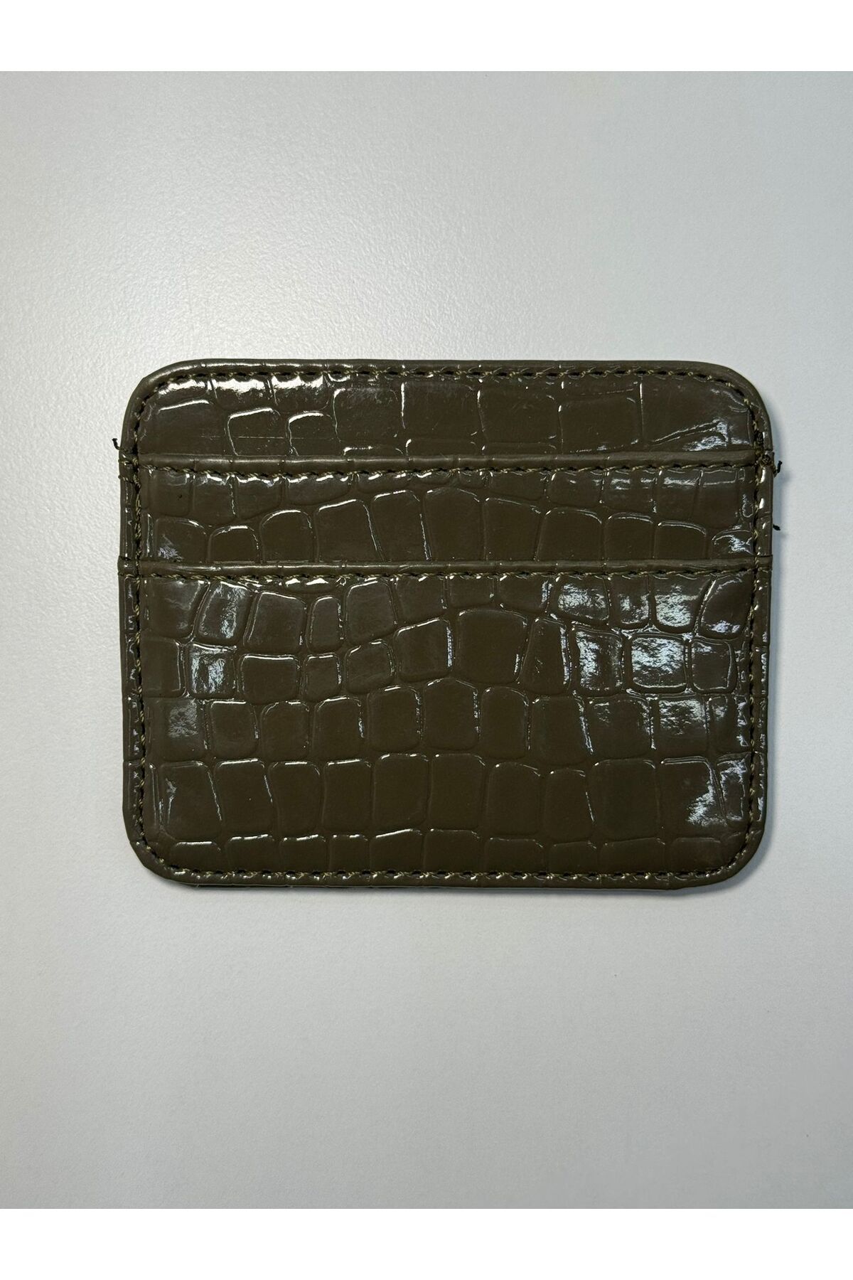 PurpleART Kadın Mini Parlak Kartlık - İnce Tasarım Çok Bölmeli Şık Kadın Cüzdan (10x8 cm) görsel 2
