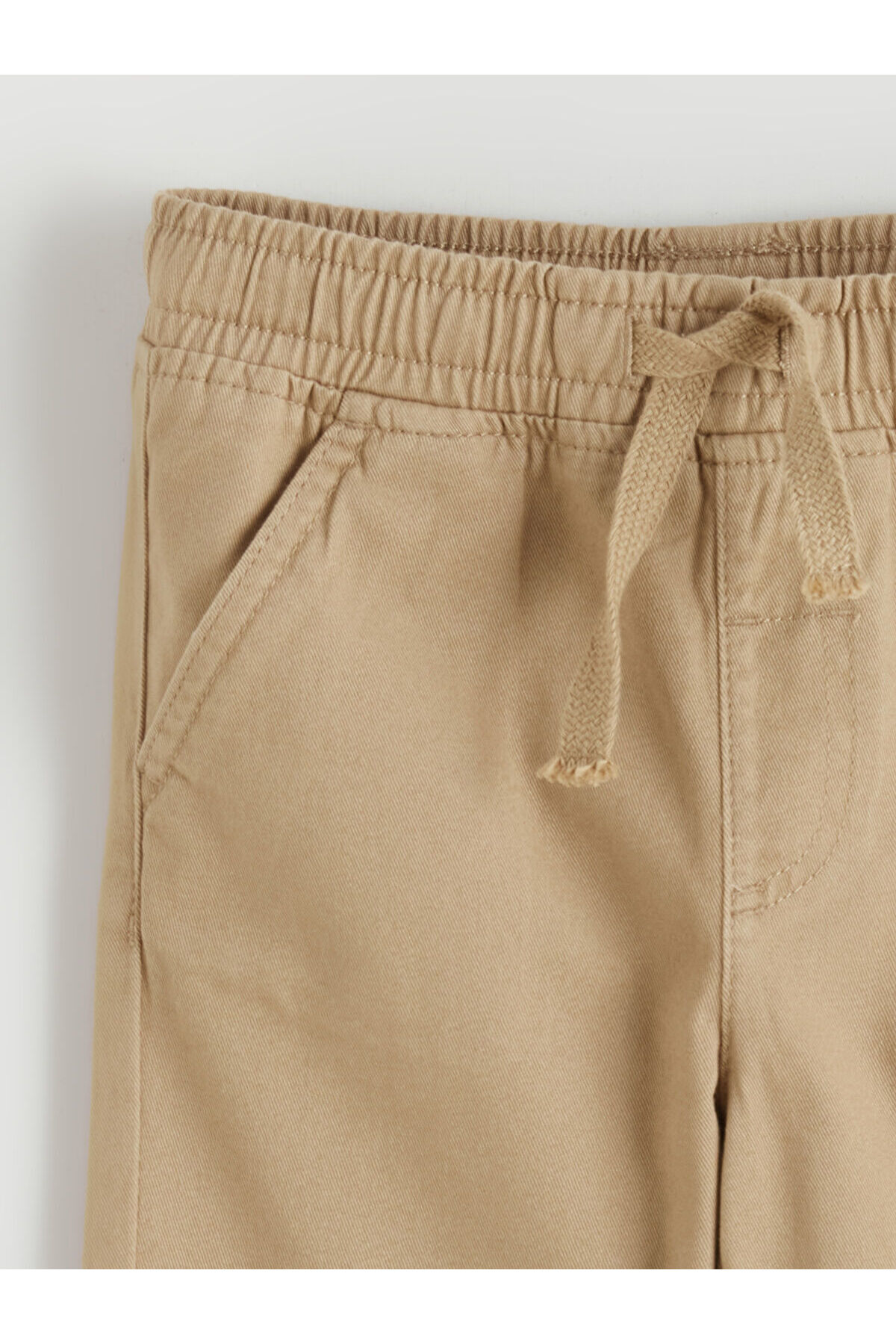 LC Waikiki Elsiva Collection Bej Erkek Çocuk Gabardin Gömlek ve Pantolon fotoğrafı 6 (önizleme)