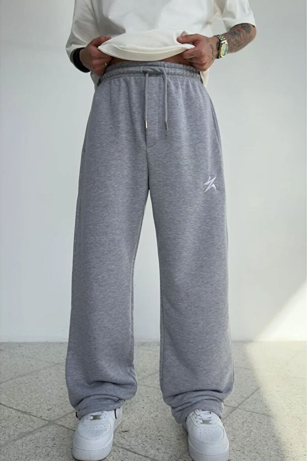 WEARTEX  Yıldız Baskılı Kışlık Kumaş Ayarlanabilir Paça Bol Eşofman Altı - Görsel 2