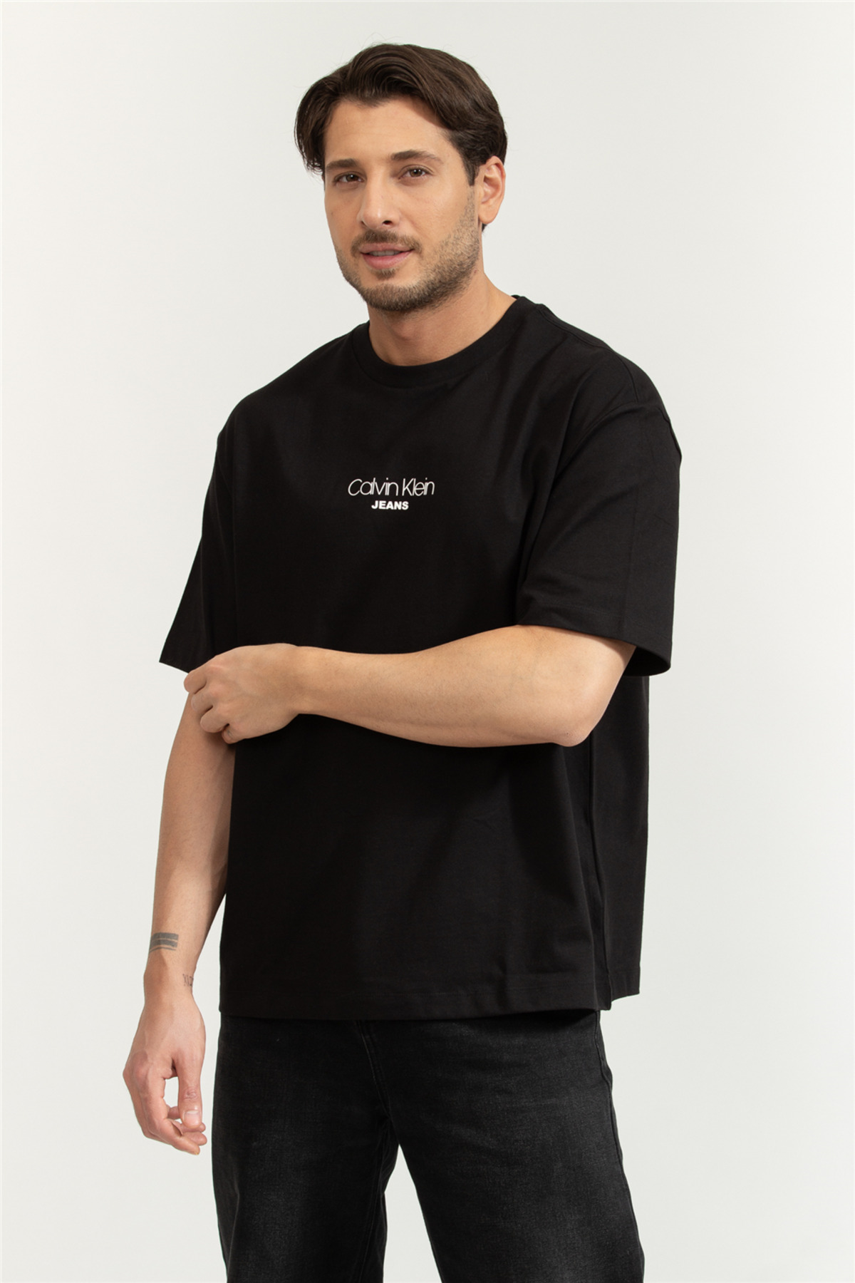 Calvin Klein Erkek Siyah Baskılı Tişörtler görsel 2