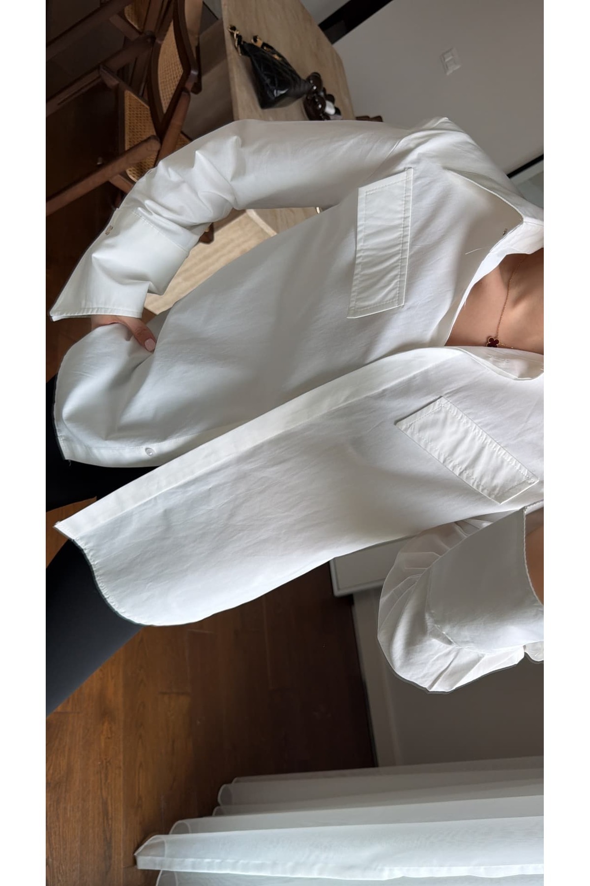 sinemkivanc co  OMUZU VATKALI DÜĞMELİ GÖMLEK - Görsel 3