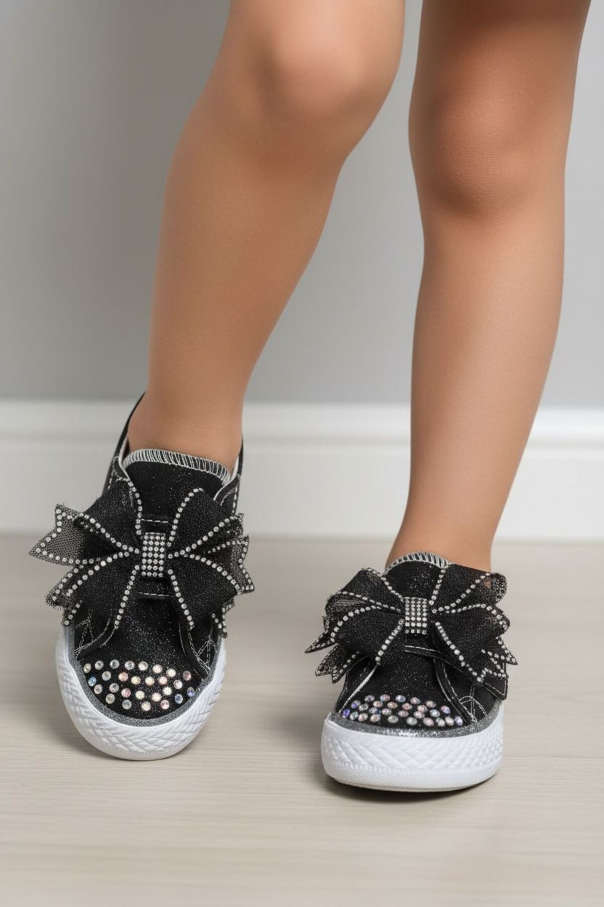 Görkem bebe ayakkabı ve tekstil KIZ ÇOCUK IŞIKLI AYAKKABI(22-30 numarası ışıklıdır) fotoğrafı 2 (önizleme)