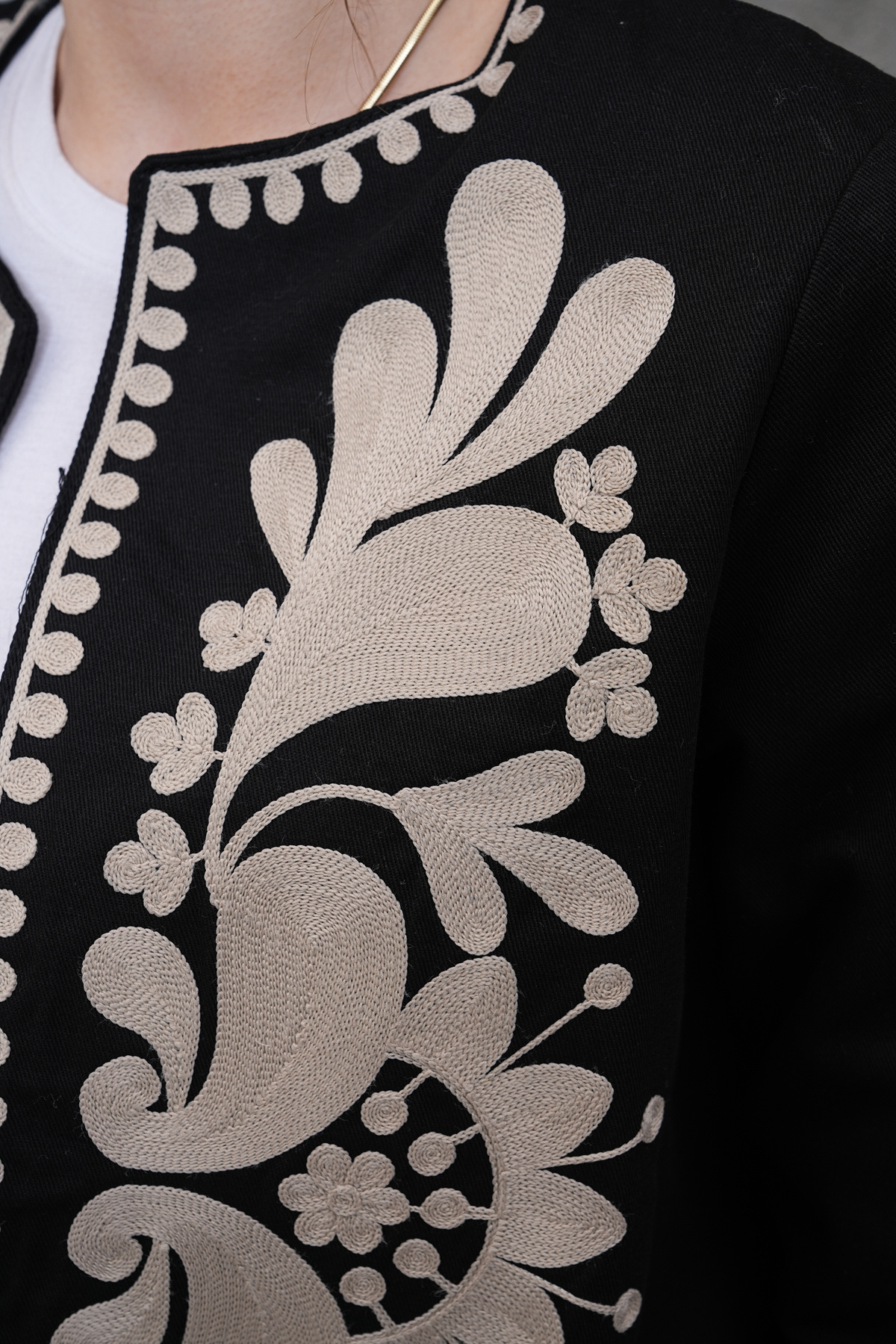 FancyWorld  Siyah Bej Desenli Nakış İşlemeli Vintage Ceket - Görsel 6