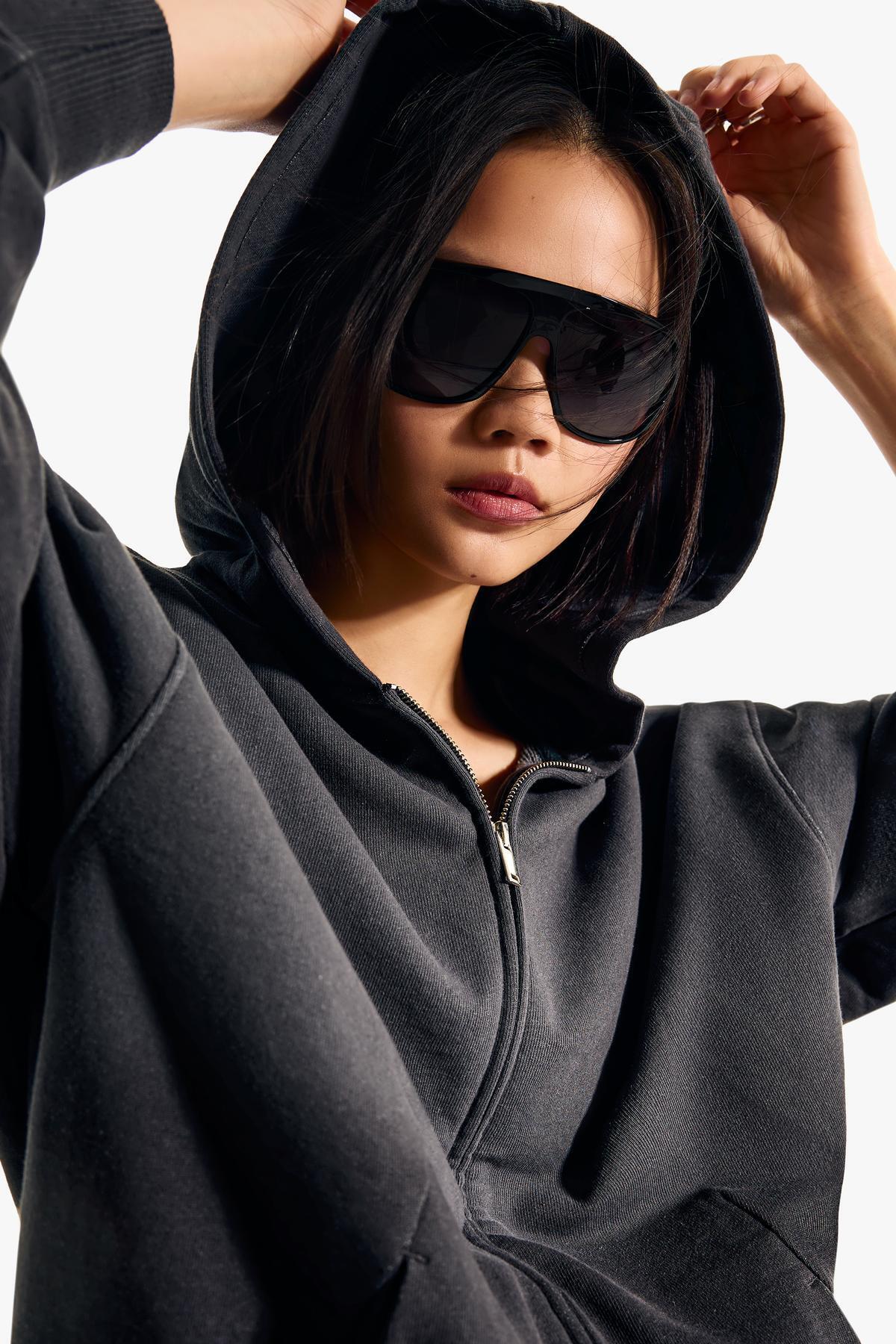 Bershka  Oversize kapüşonlu fermuarlı sweatshirt - Görsel 4