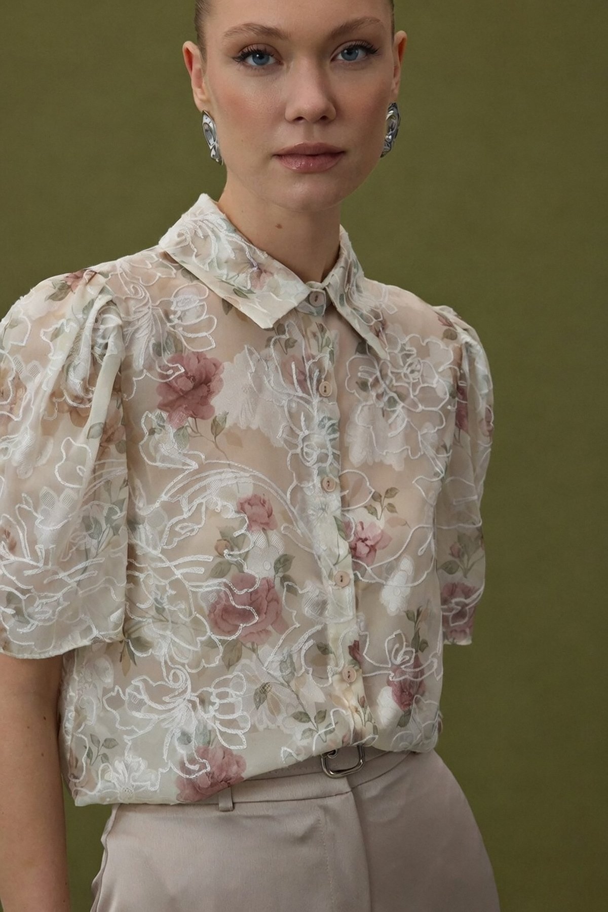 Sateen  Nakışlı Kısa Kollu Gömlek - Pudra