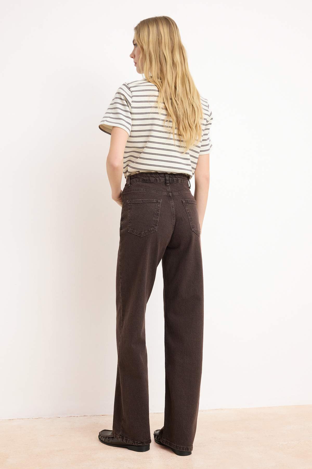 Trendyolmilla  Kahverengi Yüksek Bel Wide Leg Jeans TWOAW26JE00084 - Görsel 4