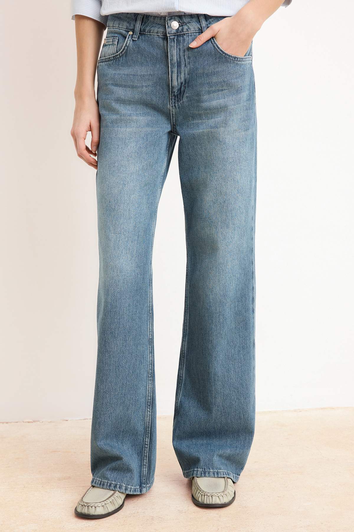 Trendyolmilla Mavi DÖKÜMLÜ Normal Bel Wide Leg %100 Pamuk Jeans