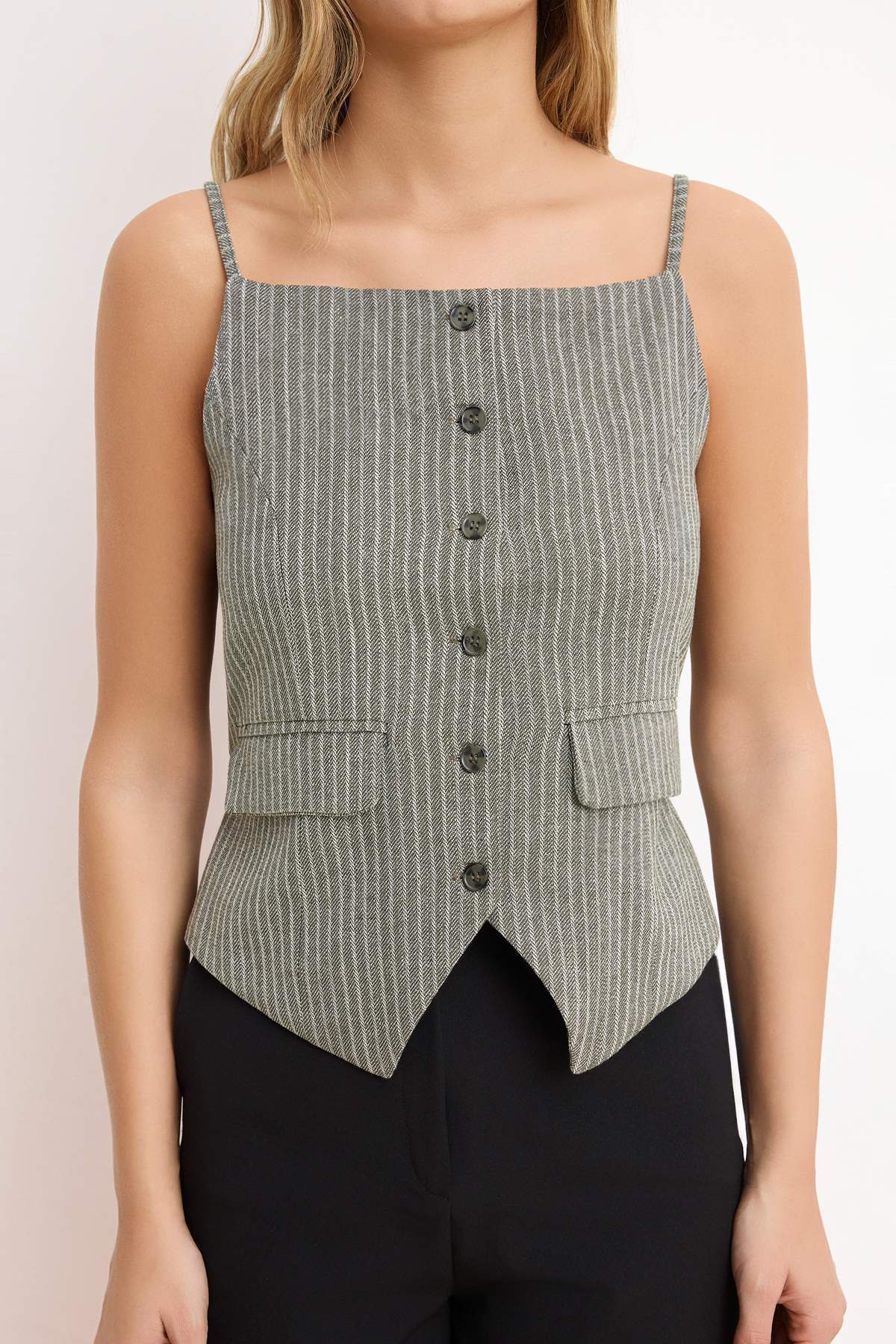 Trendyolmilla Haki Çizgili Fitted Askılı Dokuma Yelek TWOSS26YE00018