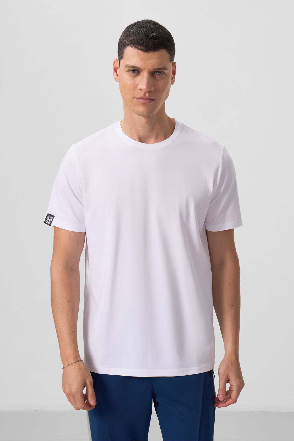 TOMMY LIFE  Standart Fit Basic O Yaka 3lü Paket Siyah-Beyaz-Lacivert Erkek T-Shirt 87911 - Görsel 5