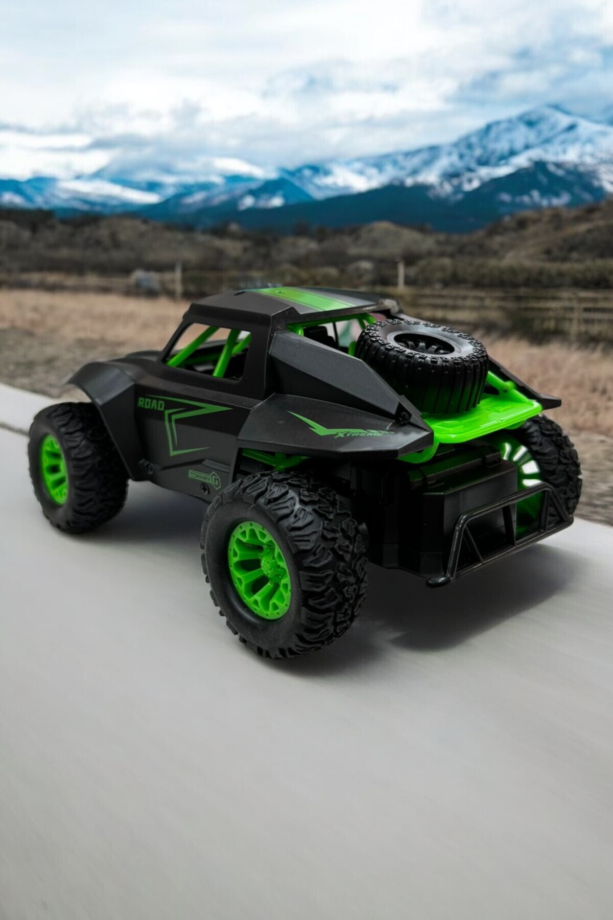 YILDIRIM OYUNCAK Uzaktan Kumandalı Şarjlı High Speed Racing Araba - 20 cm Full Fonksiyon Darbe Önleyici Arazi Arabası fotoğrafı 5 (önizleme)