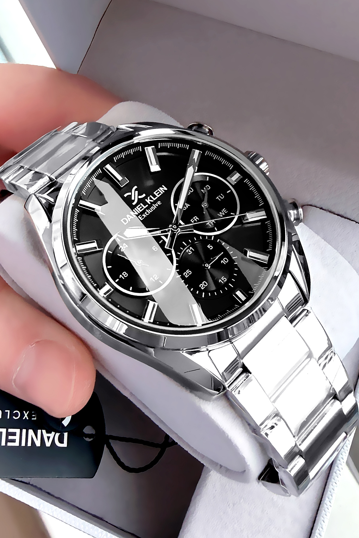 Exclusive Men Wrist Watch 3 Atm Waterproof Gumus Color Steel Band Dke2115c3