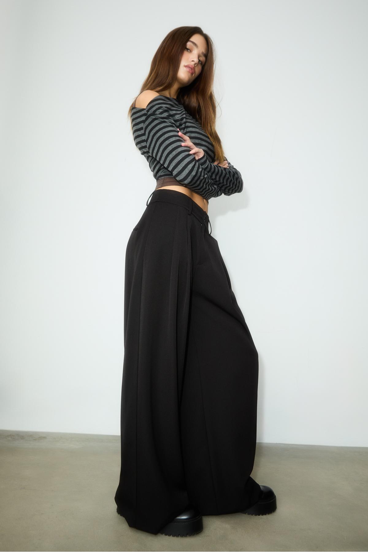 Stradivarius  Geniş paça pensli klasik pantolon - Görsel 2