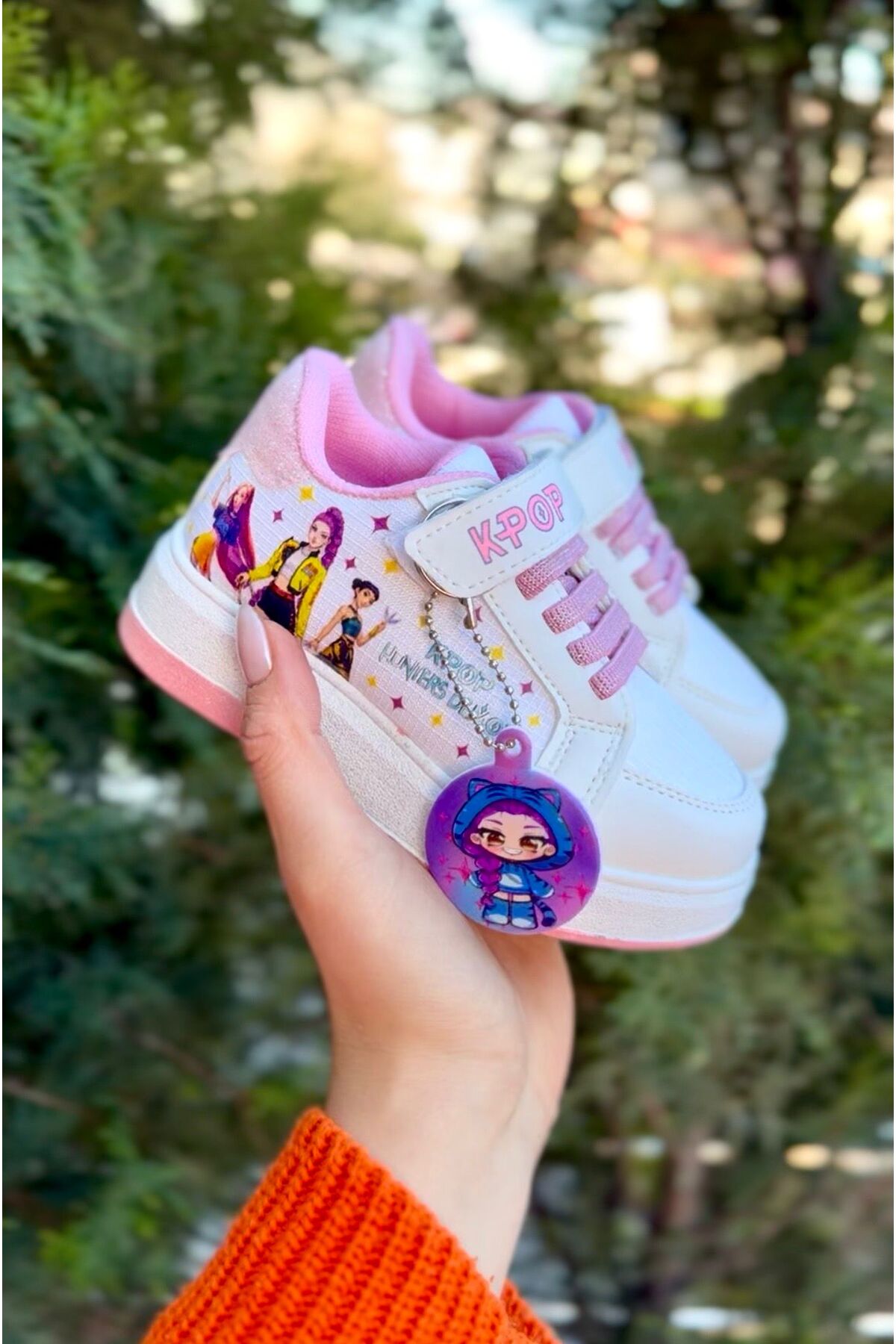 Görkem bebe ayakkabı ve tekstil Huntrix Принтирани маратонки CIRTLI