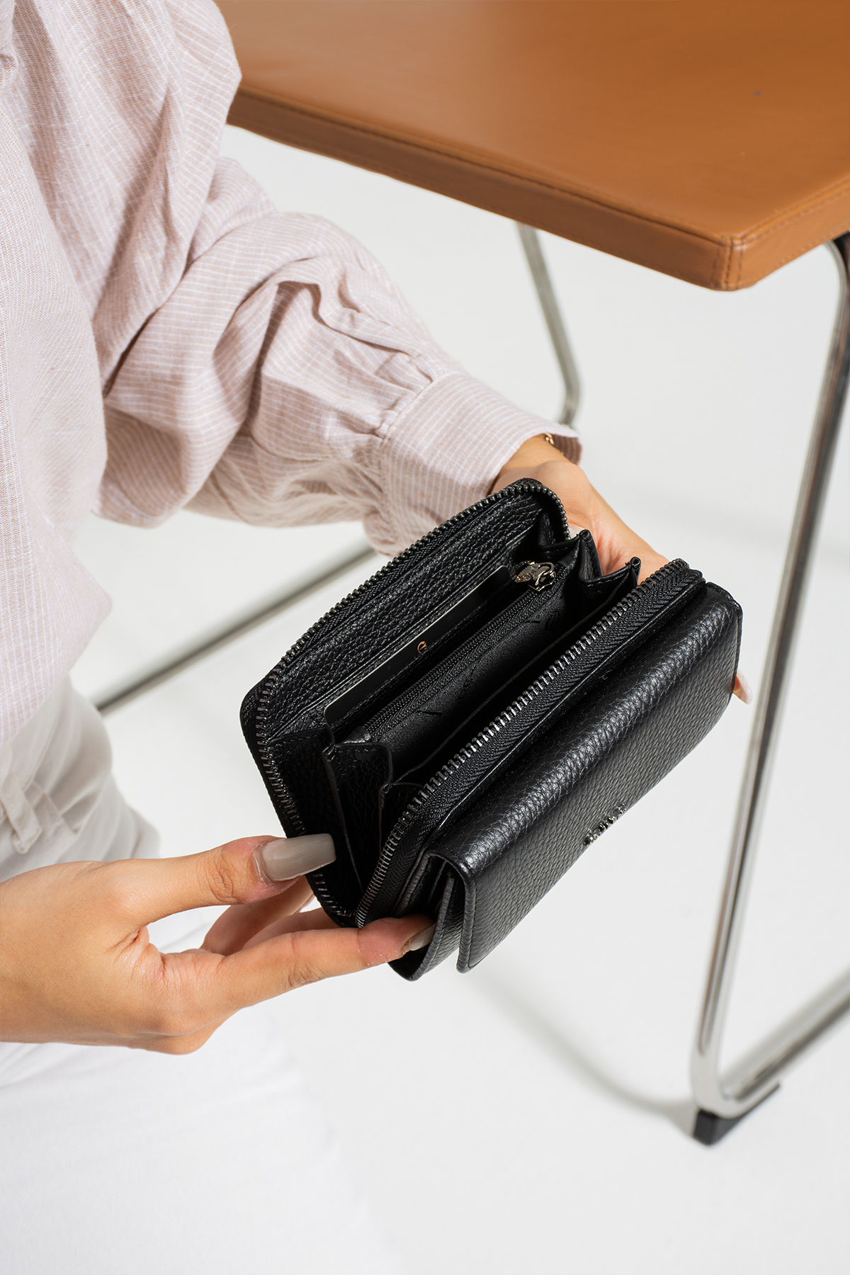 Grande  2754 Siyah detay Hakiki deri Kadın cüzdan kartlık clutch SİYAH - Görsel 4