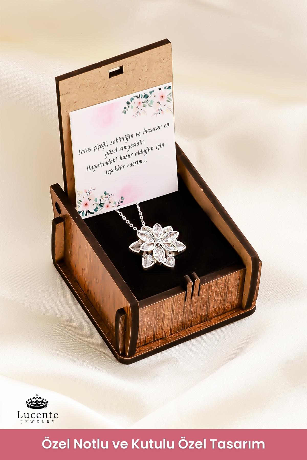 Lucente Jewellery 925 Ayar Aşk Şans Bolluk Bereket ve İç Huzur Simgesi Beyaz Taşlı Katmanlı Lotus Kararma Karşıtı Rodyum Güçlendirmeli Gümüş Özel Gün Hediyesi 45 Cm Zincirli Küpe Hediyeli Lotus Çiçeği Kadın Kolye görsel 2