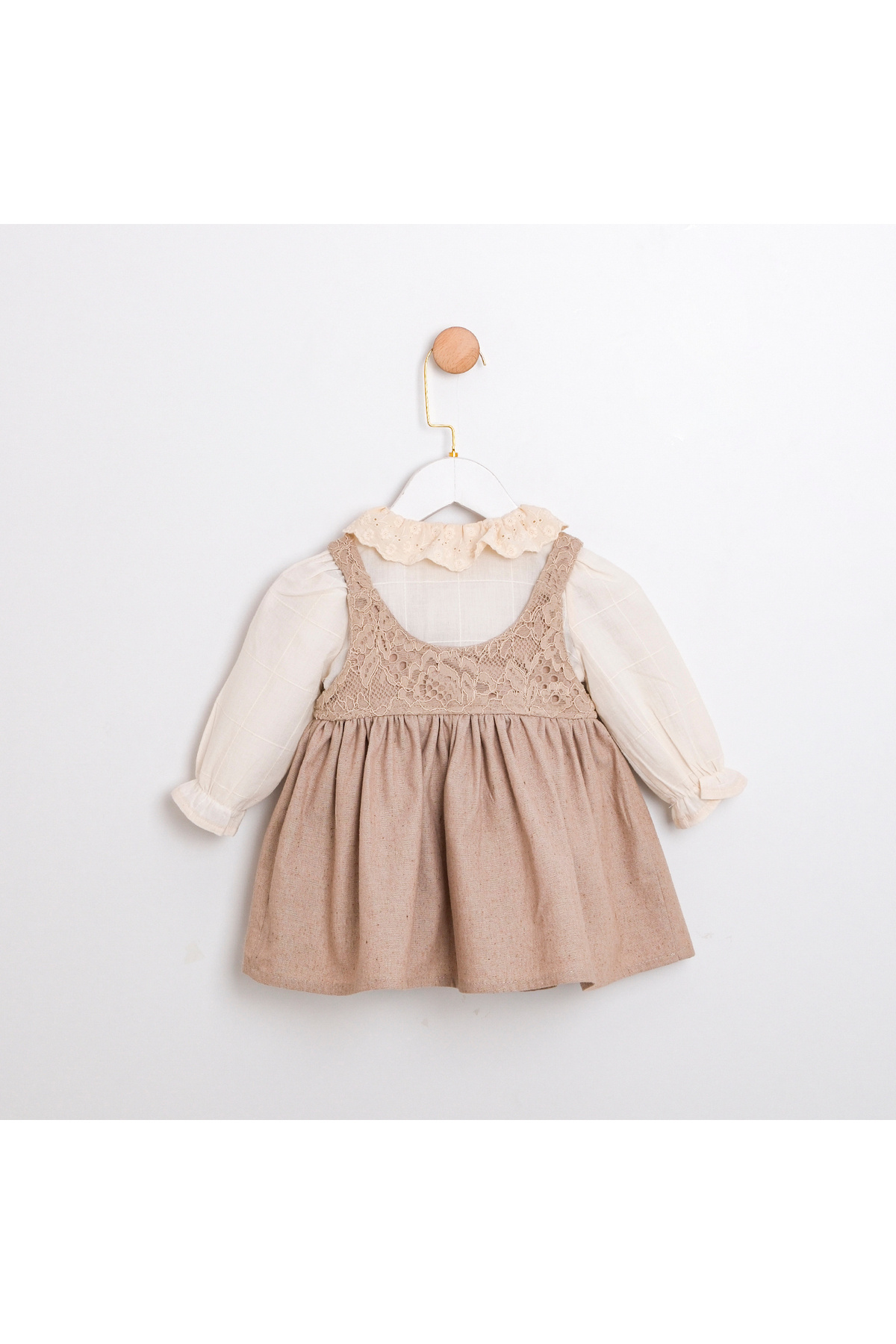 Cumino DANTEL DETAYLI FİYONK BAĞLAMALI GÖMLEKLİ KIZ BEBEK JİLE fotoğrafı 2 (önizleme)