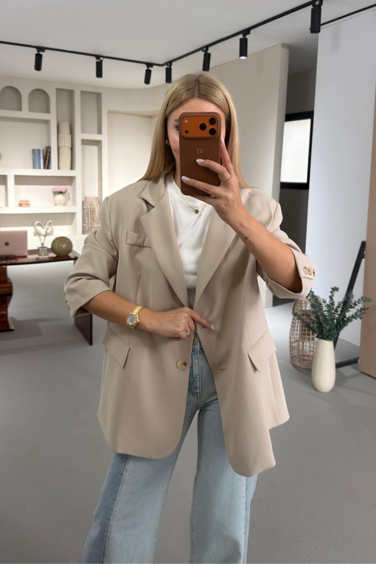 Sezgi Tekin  Oversize Kemik Düğmeli Taş Blazer Ceket - Görsel 4