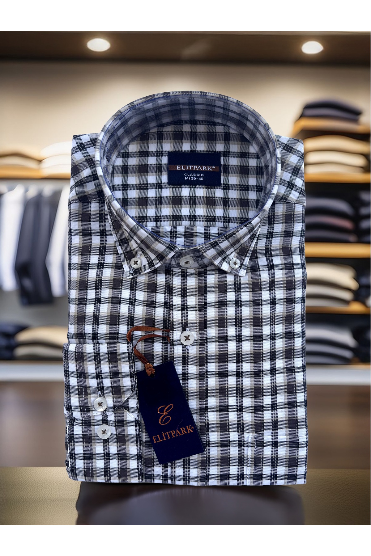 Urban Classic Brown Plaid Men's Shirt with Cotton Pockets