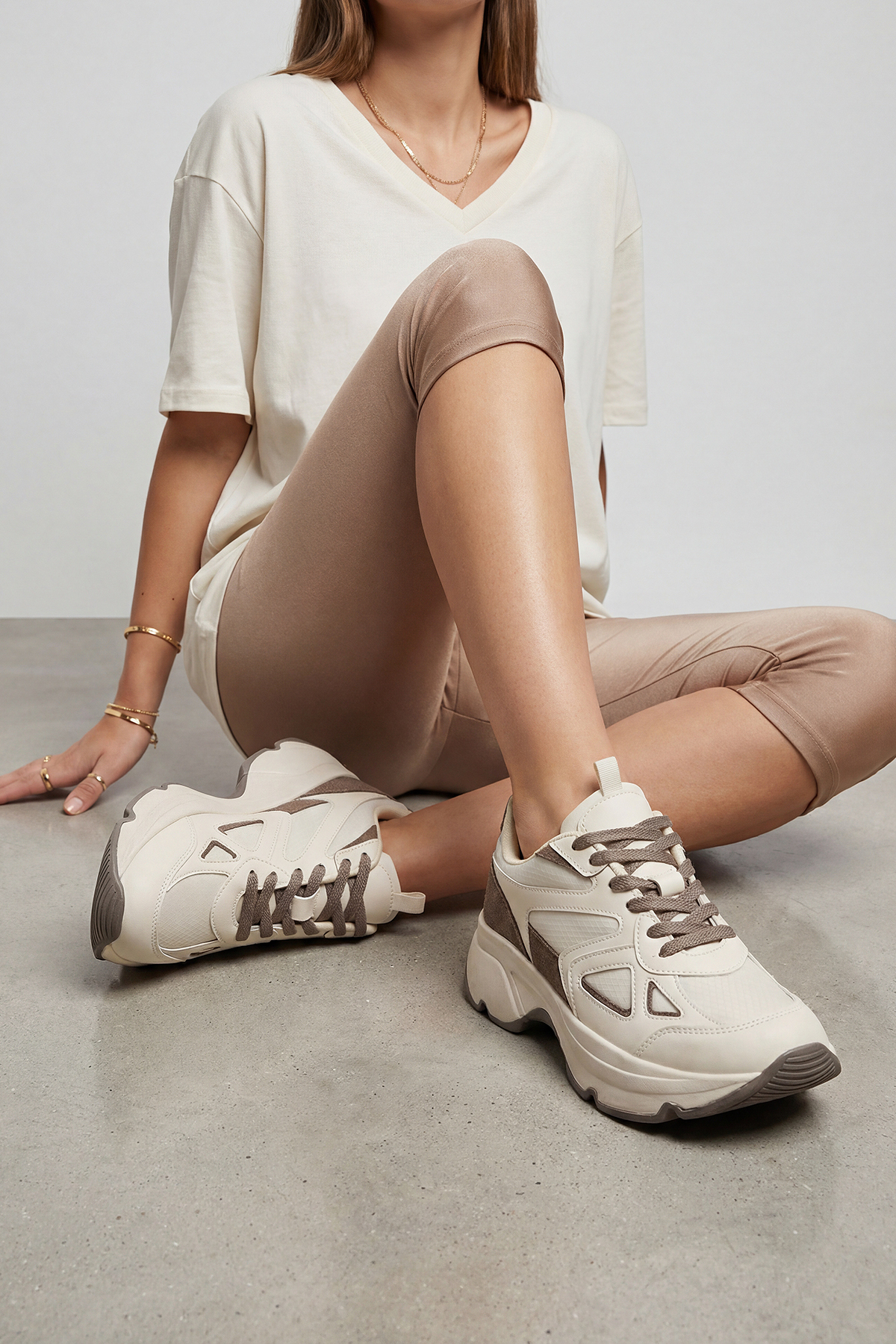 Marjin  Kadın Sneaker Yüksek Kalın Taban Çok Parçalı Bağcıklı Spor Ayakkabı Vader Ekru - Görsel 2