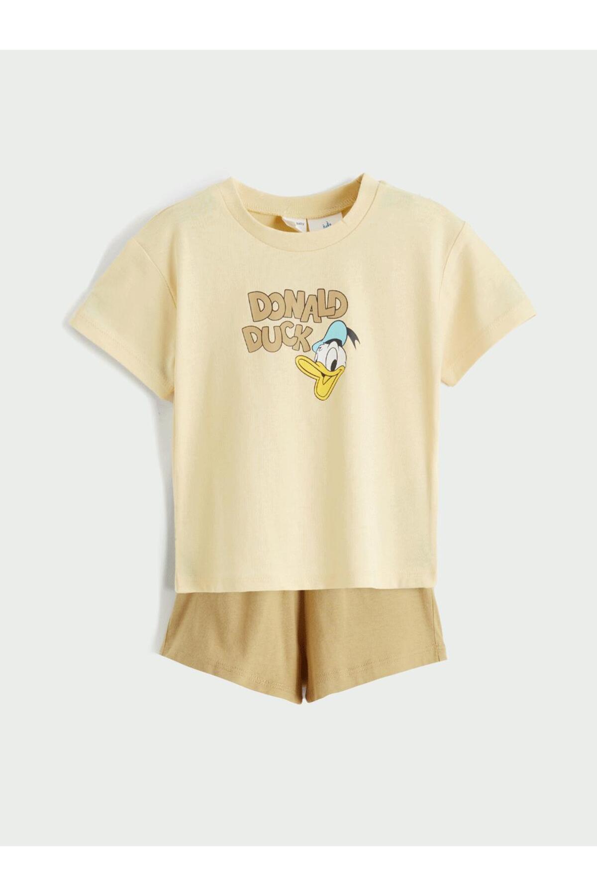 LC Waikiki Nevaa Collection Sarı Donald Duck Baskılı Erkek Bebek Tişört ve Şort fotoğrafı 2 (önizleme)