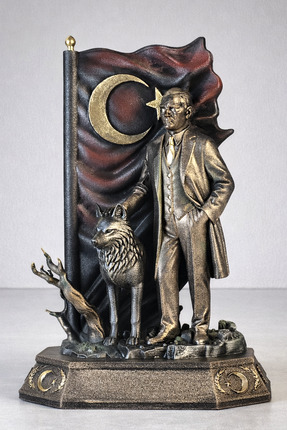 AF SANART Atatürk Yanında kurt Arkası Boydan Bayraklı Biblo Gold